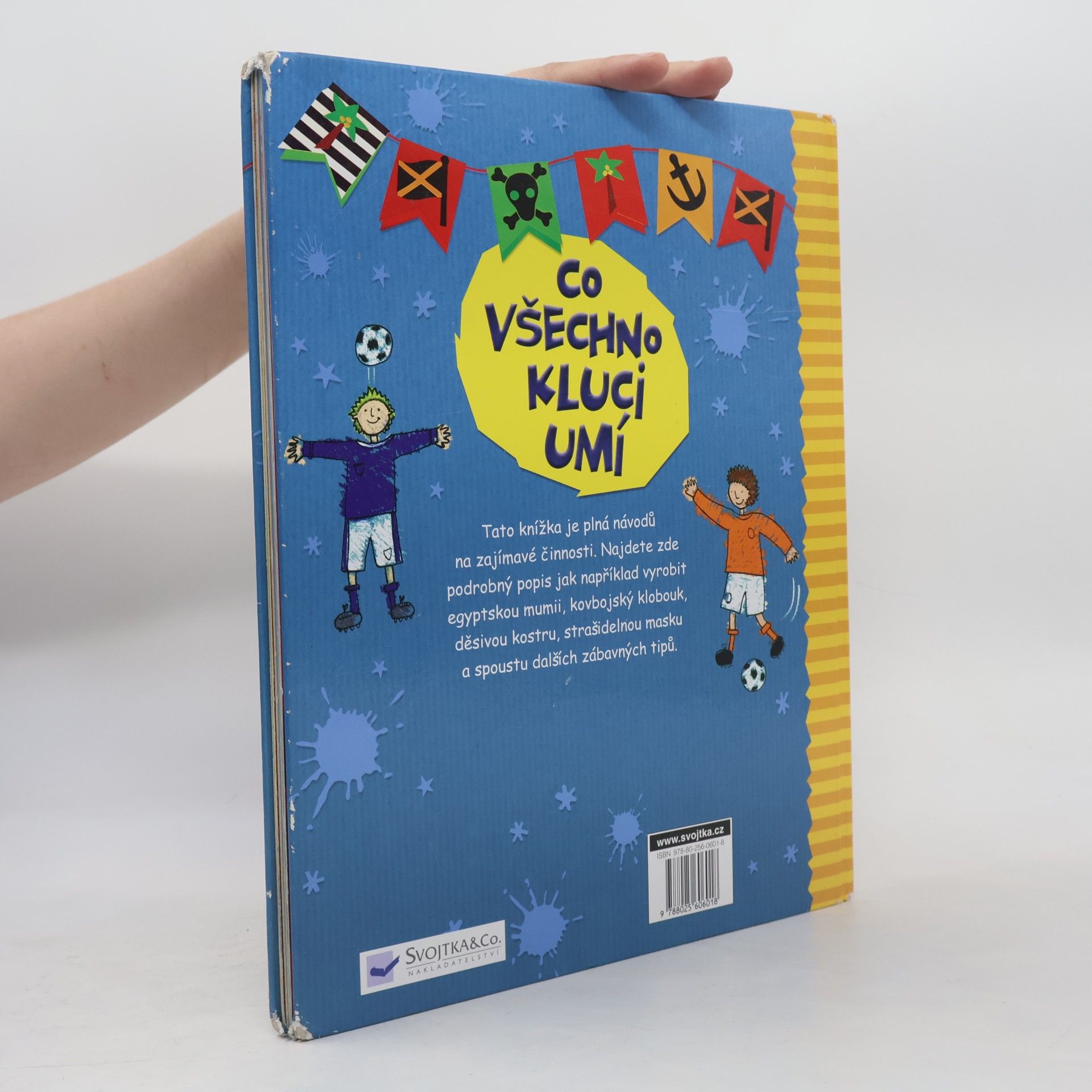 Emily Bone Co všechno kluci umí