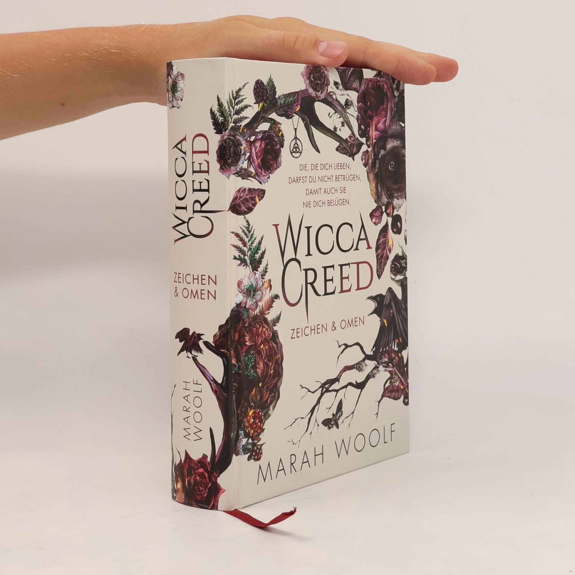 Marah Woolf WiccaCreed. Zeichen & Omen