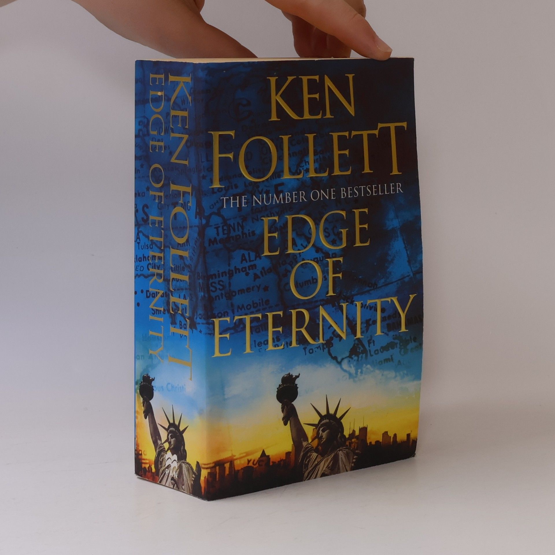Ken Follett Edge of Eternity