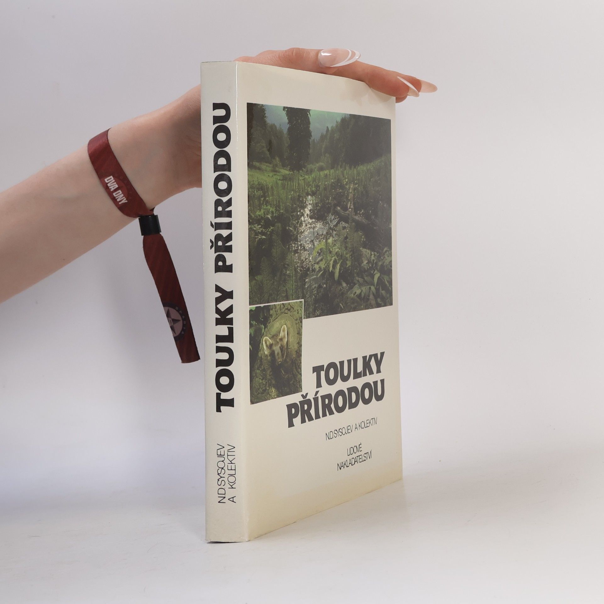 N. D. Sysojev Toulky přírodou