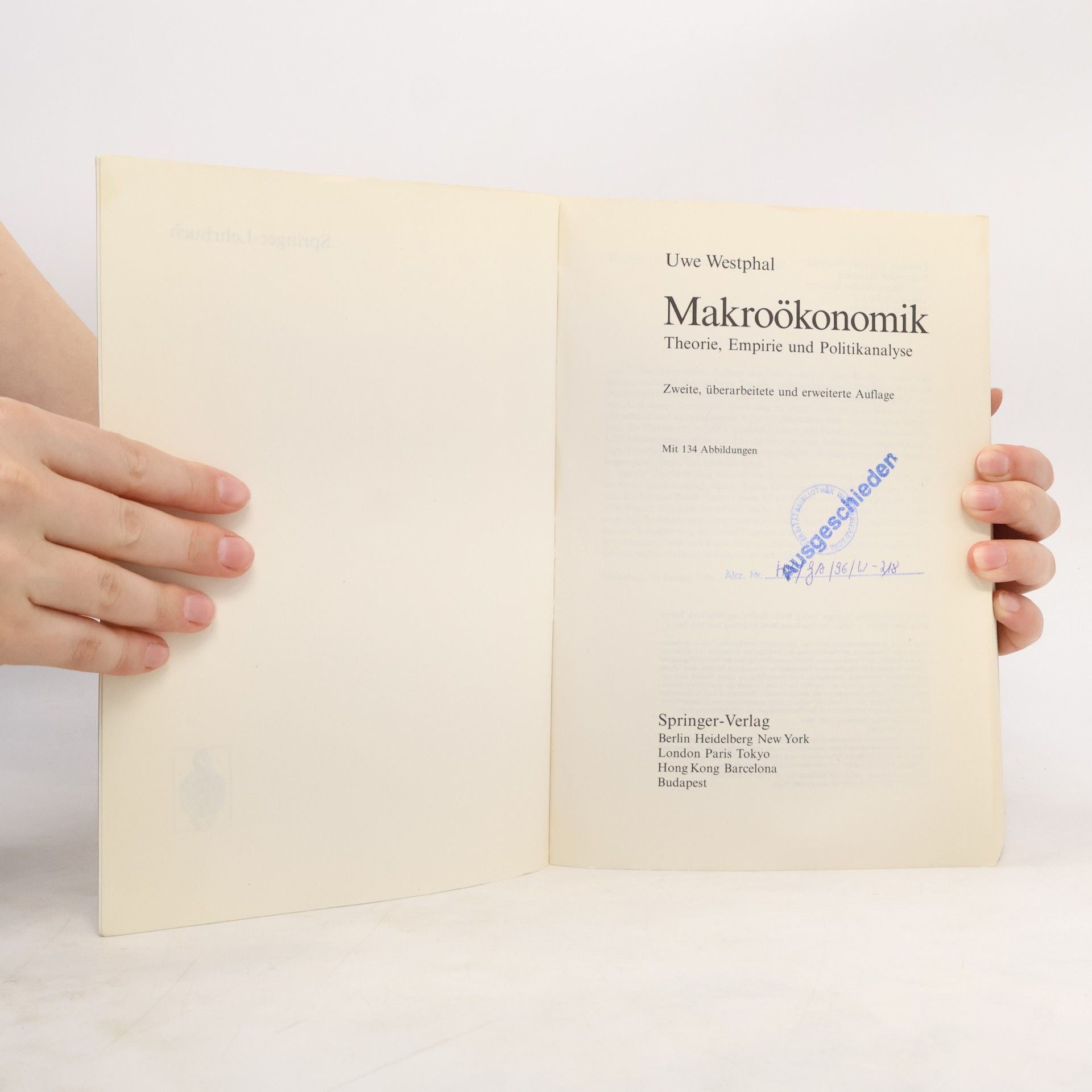 Uwe Westphal Springer-Lehrbuch: Makroökonomik