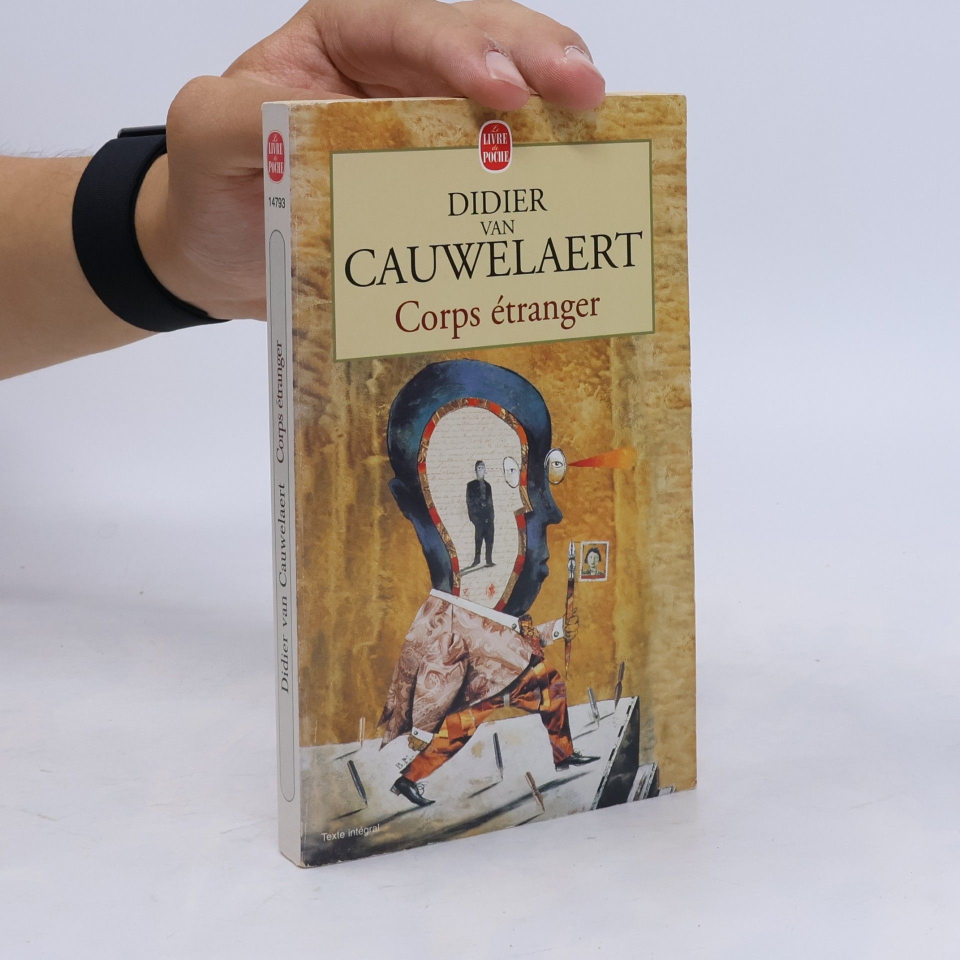Didier van Cauwelaert Corps étranger