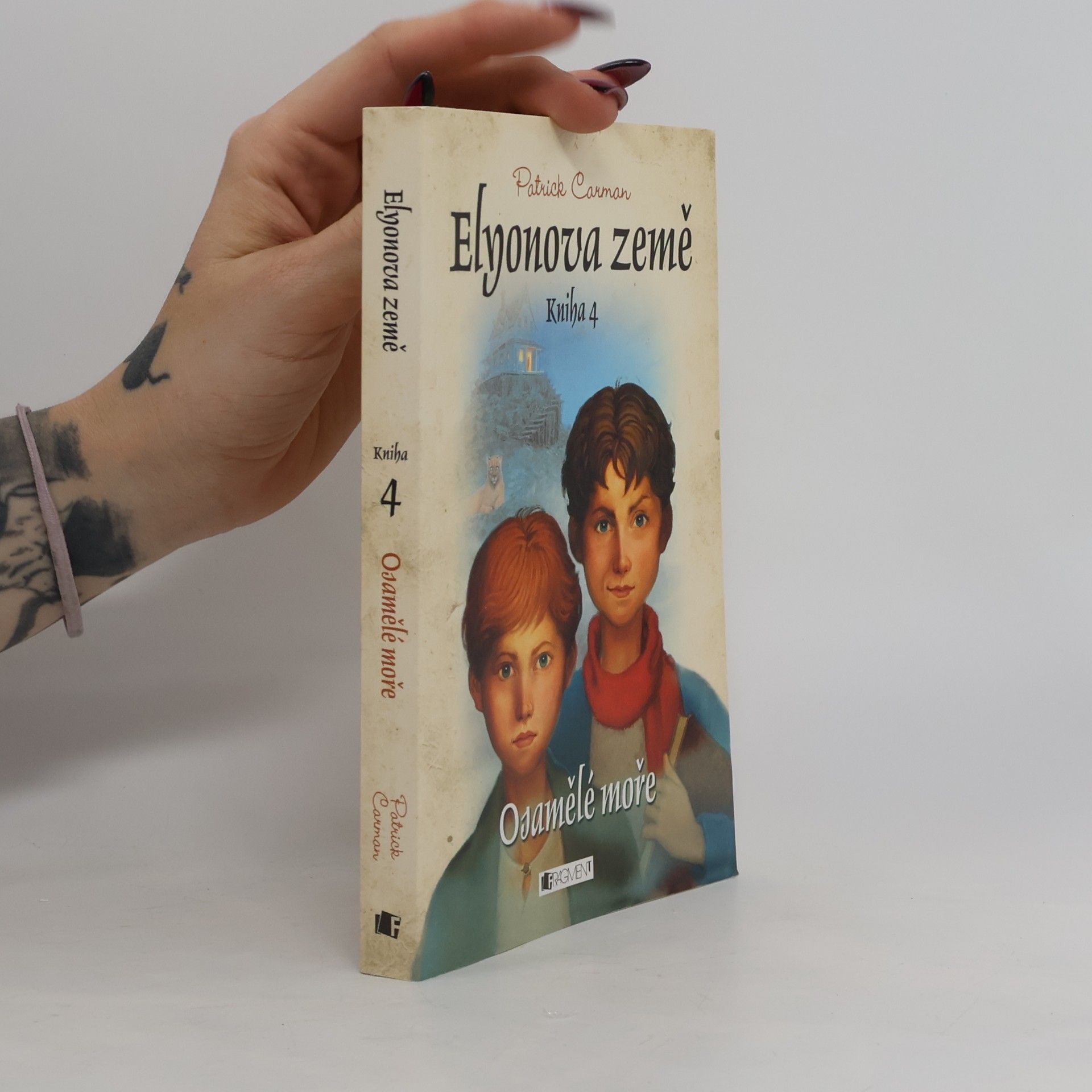 Patrick Carman Elyonova země. Kniha 4., Osamělé moře