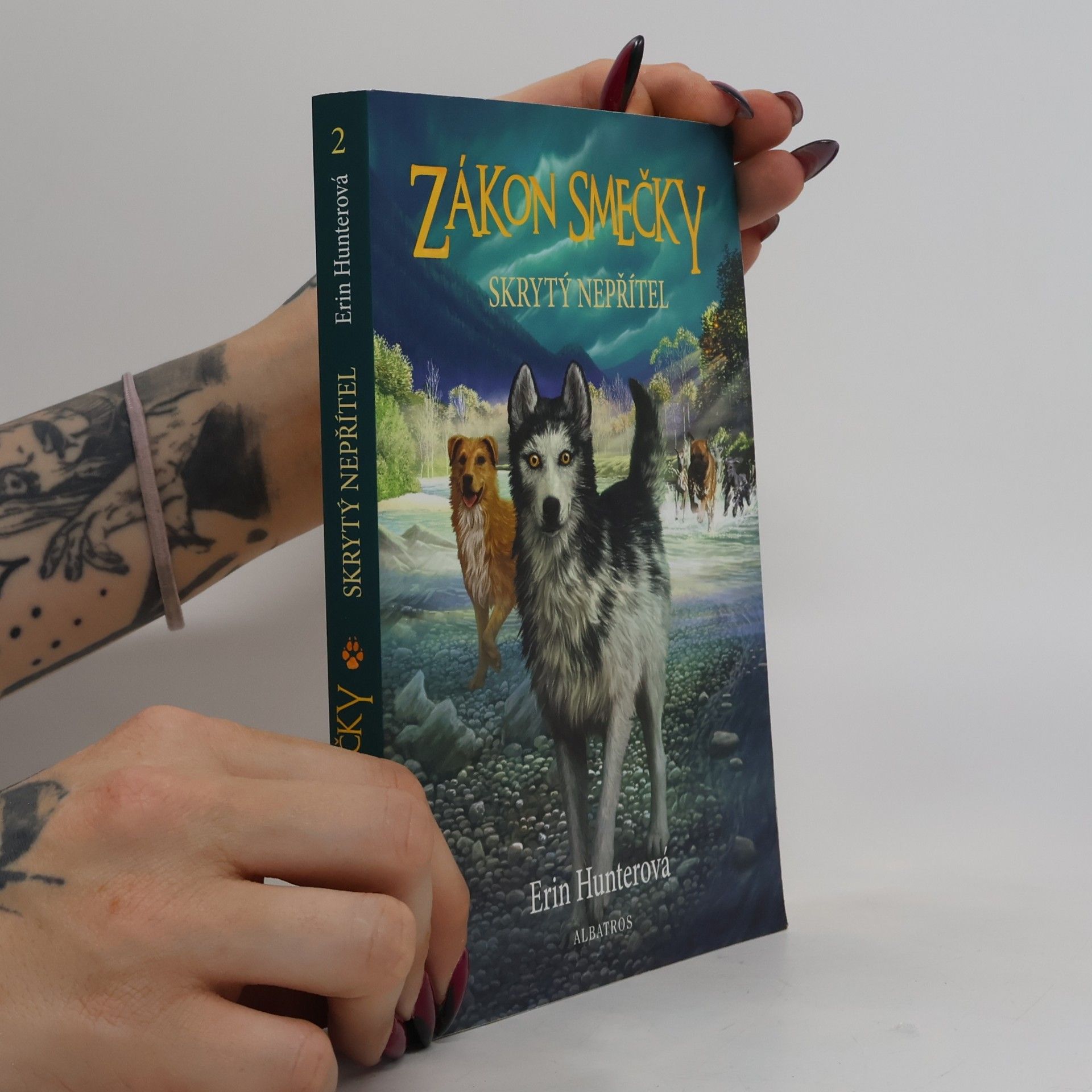 Erin Hunter Zákon smečky: Skrytý nepřítel
