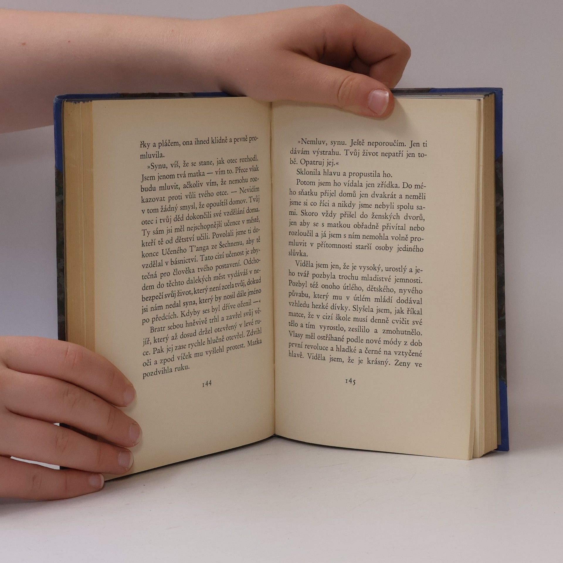 Pearl S. Buck Východ a západ