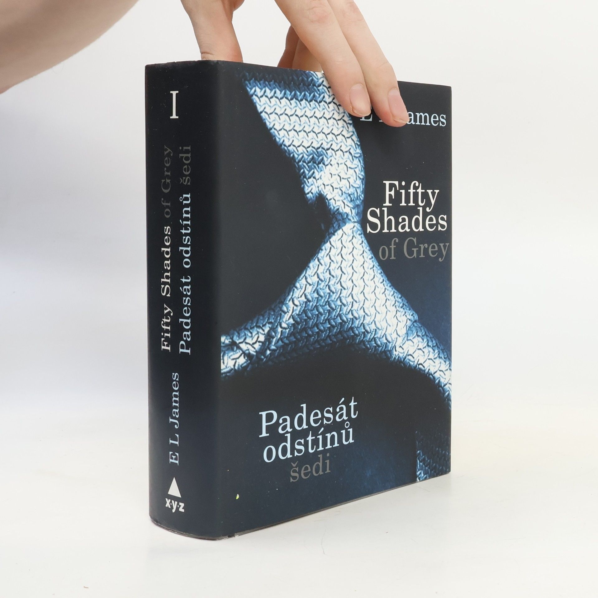 E. L. James Padesát odstínů šedi
