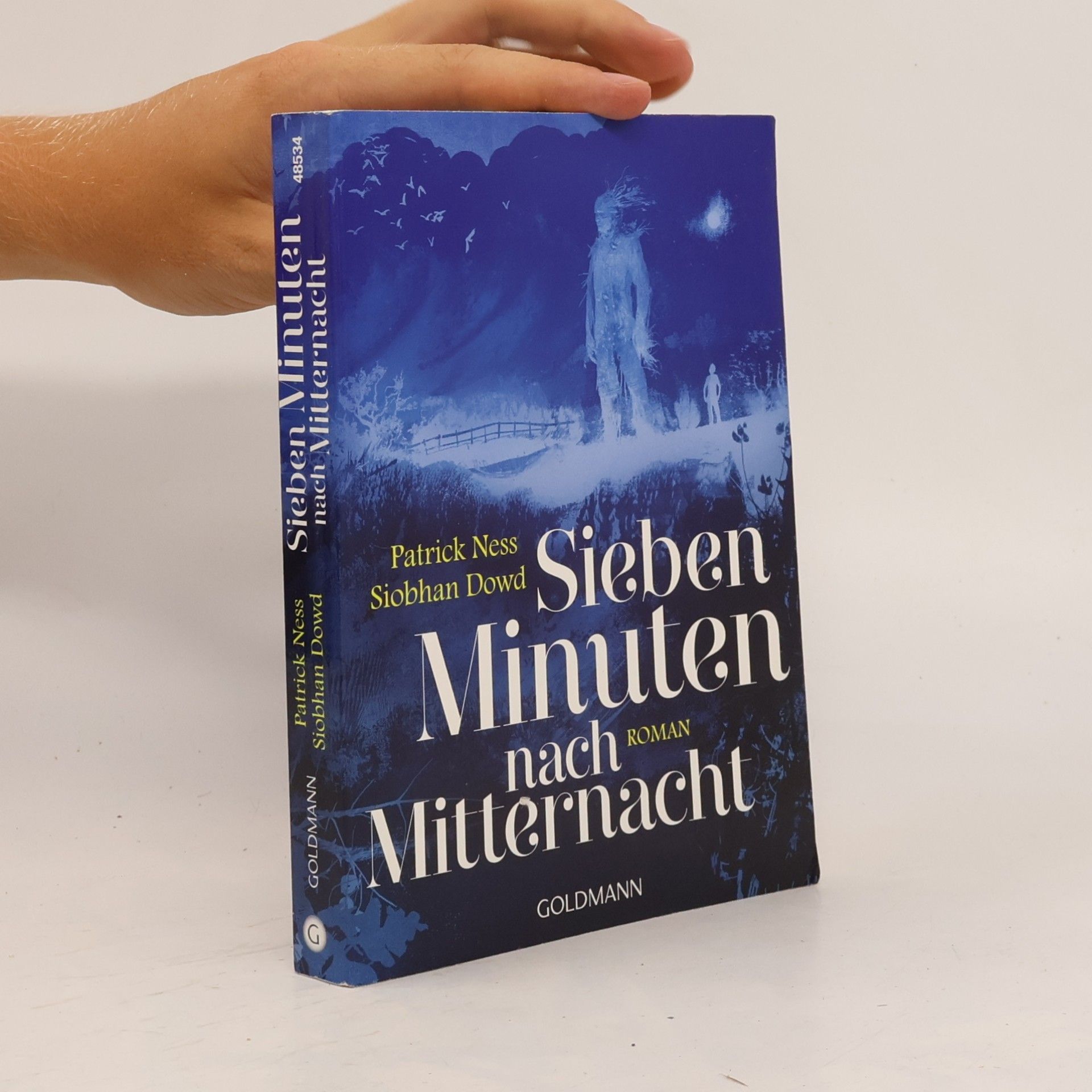 Patrick Ness Sieben Minuten nach Mitternacht