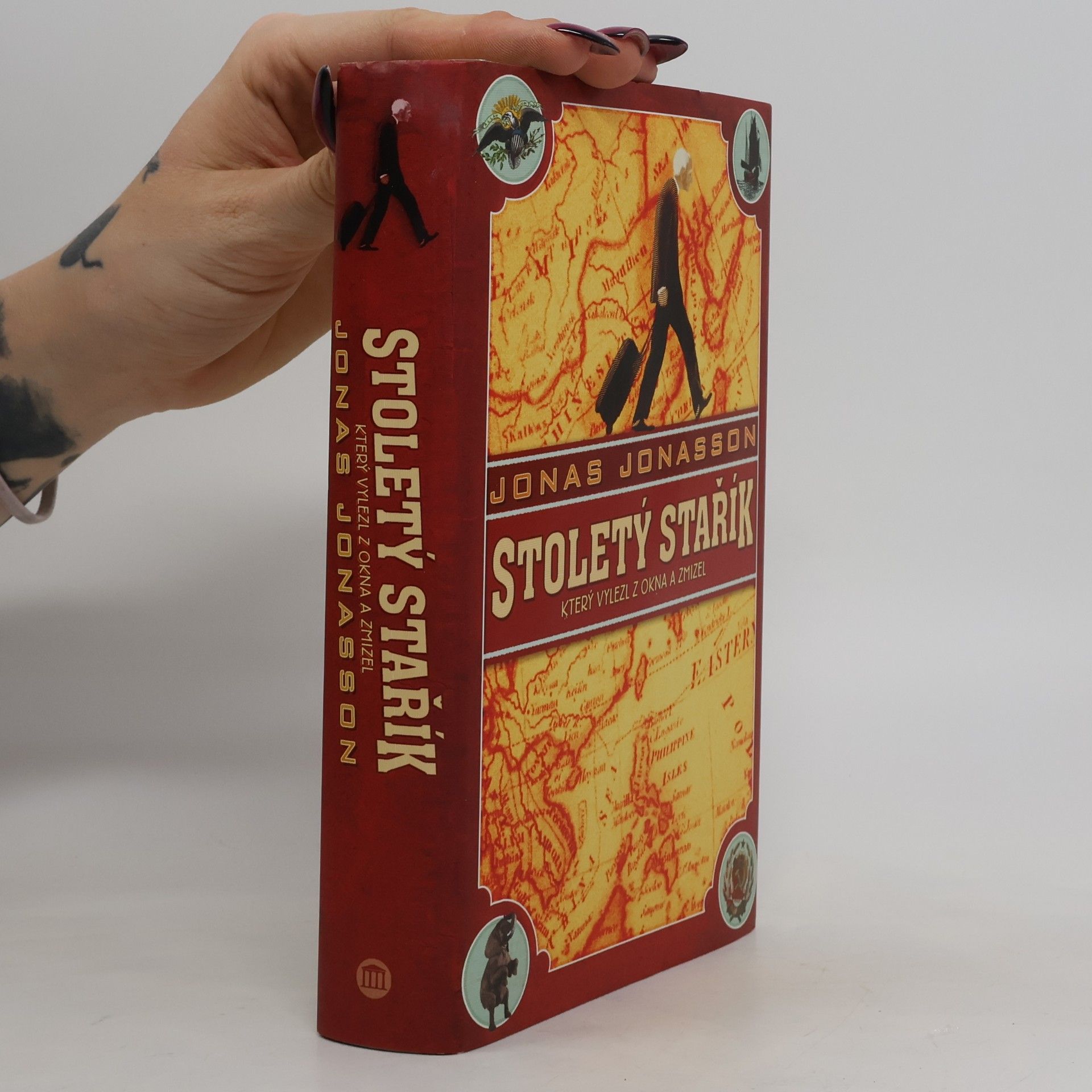 Jonas Jonasson Stoletý stařík, který vylezl z okna a zmizel