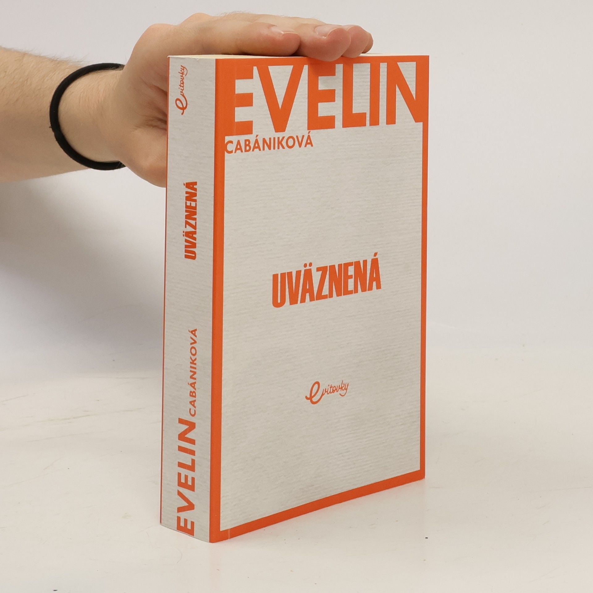 Evelin Cabániková Uväznená