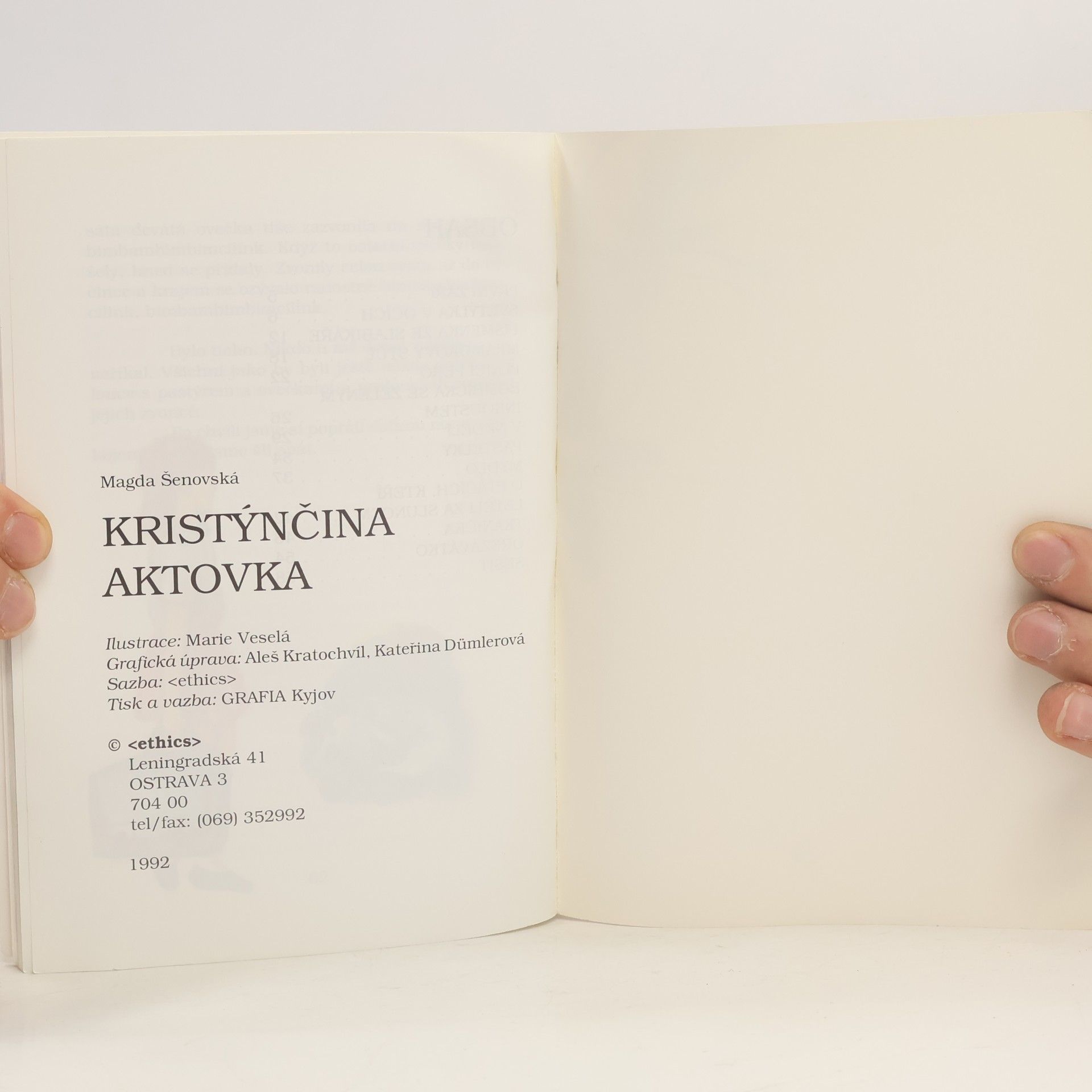 Magda Šenovská Kristýnčina aktovka
