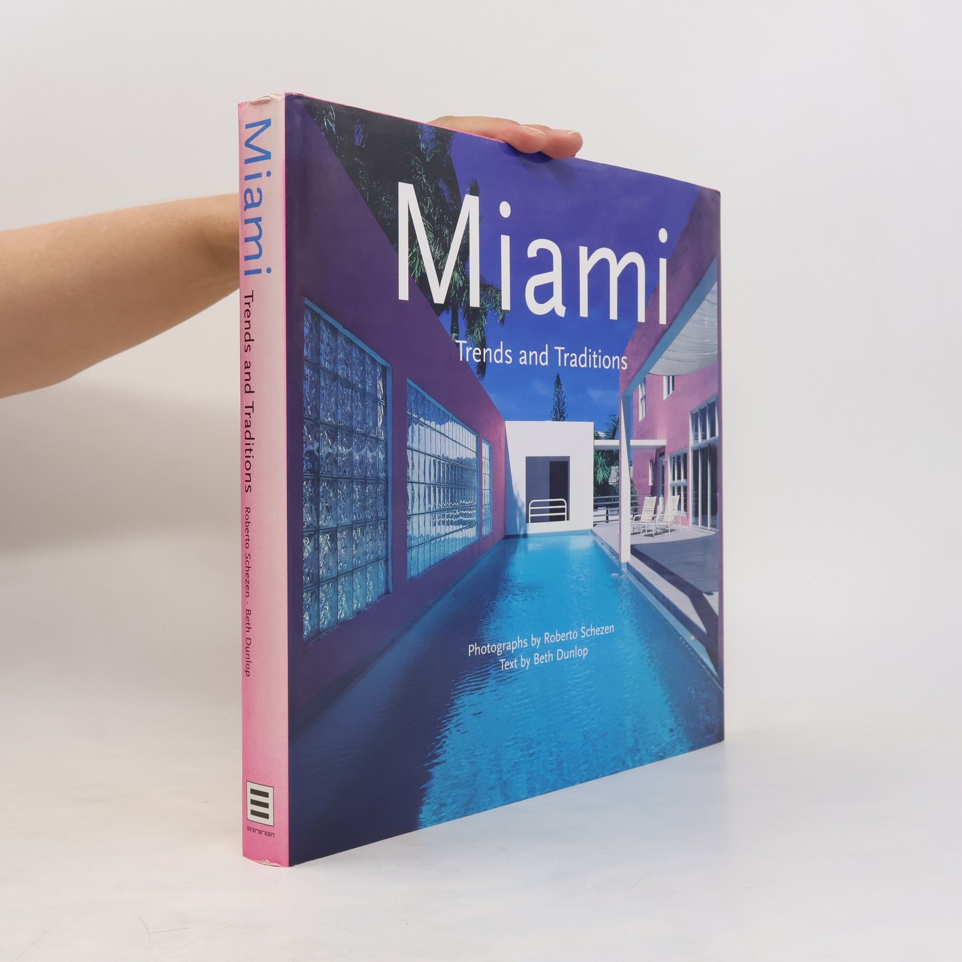 Roberto Schezen Miami: Trends and traditions