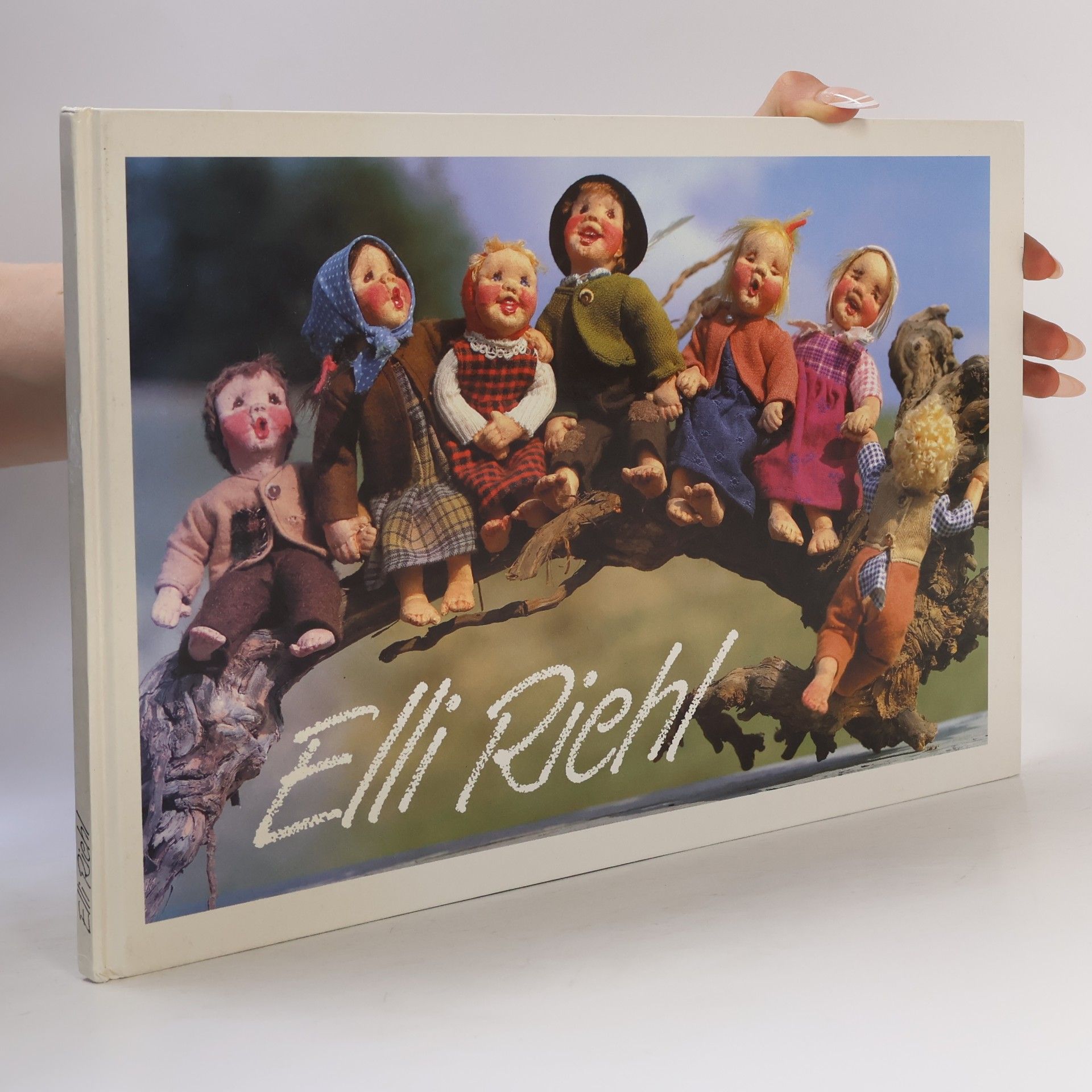 Elli Riehl und ihre Puppen