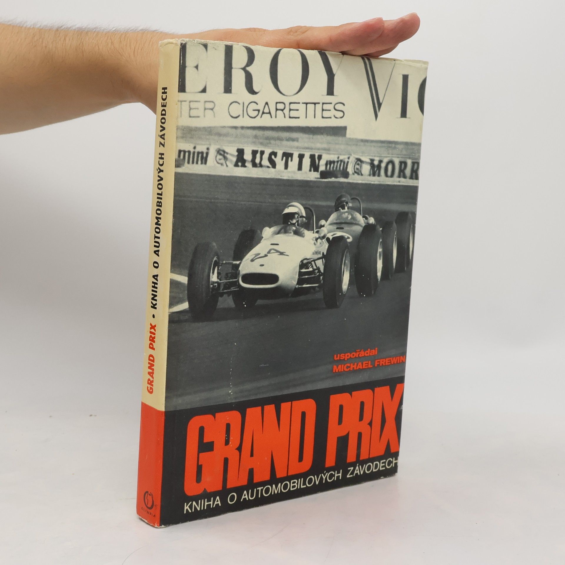 Michael Frewin Grand Prix. Kniha o automobilových závodech