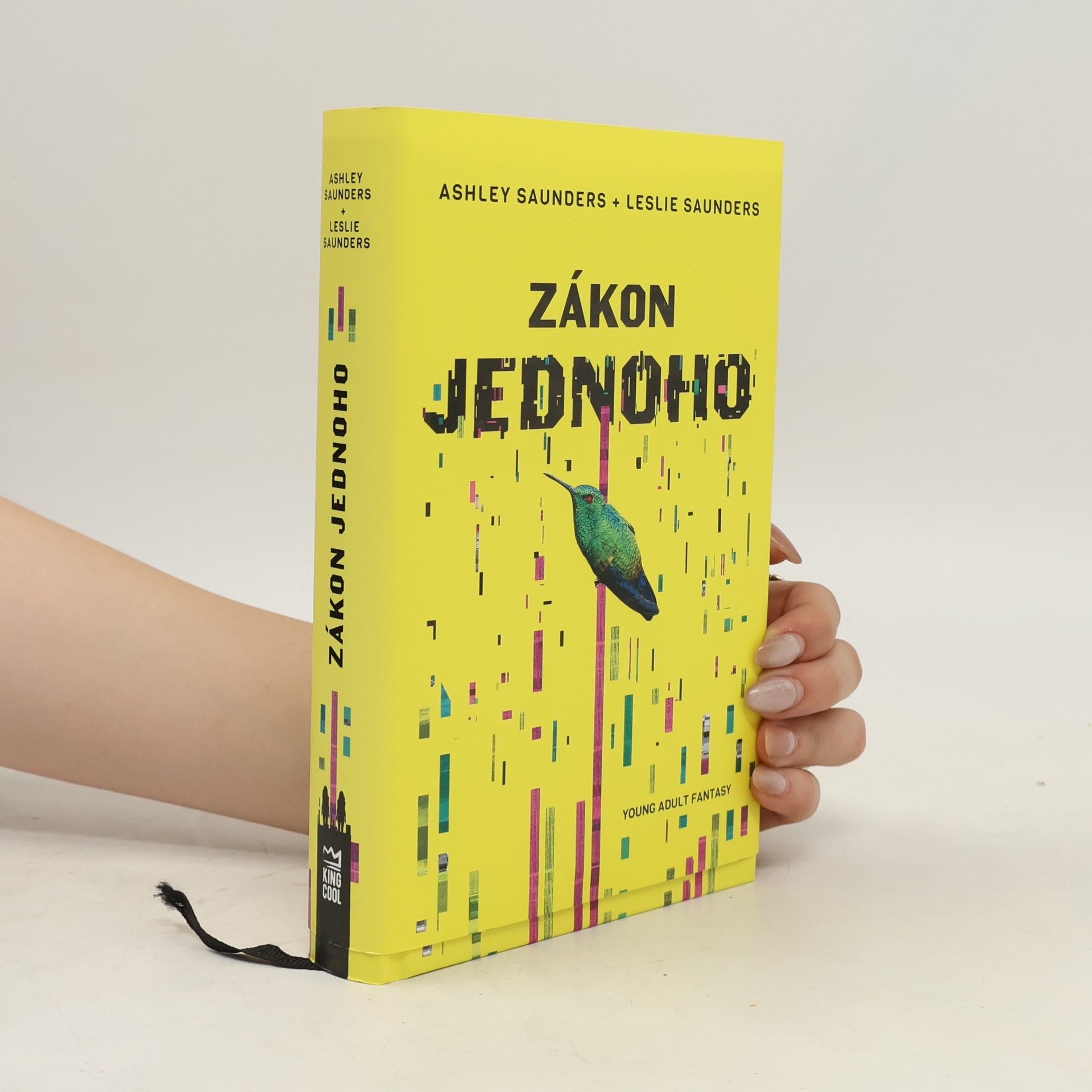 Ashley Saunders Zákon jednoho