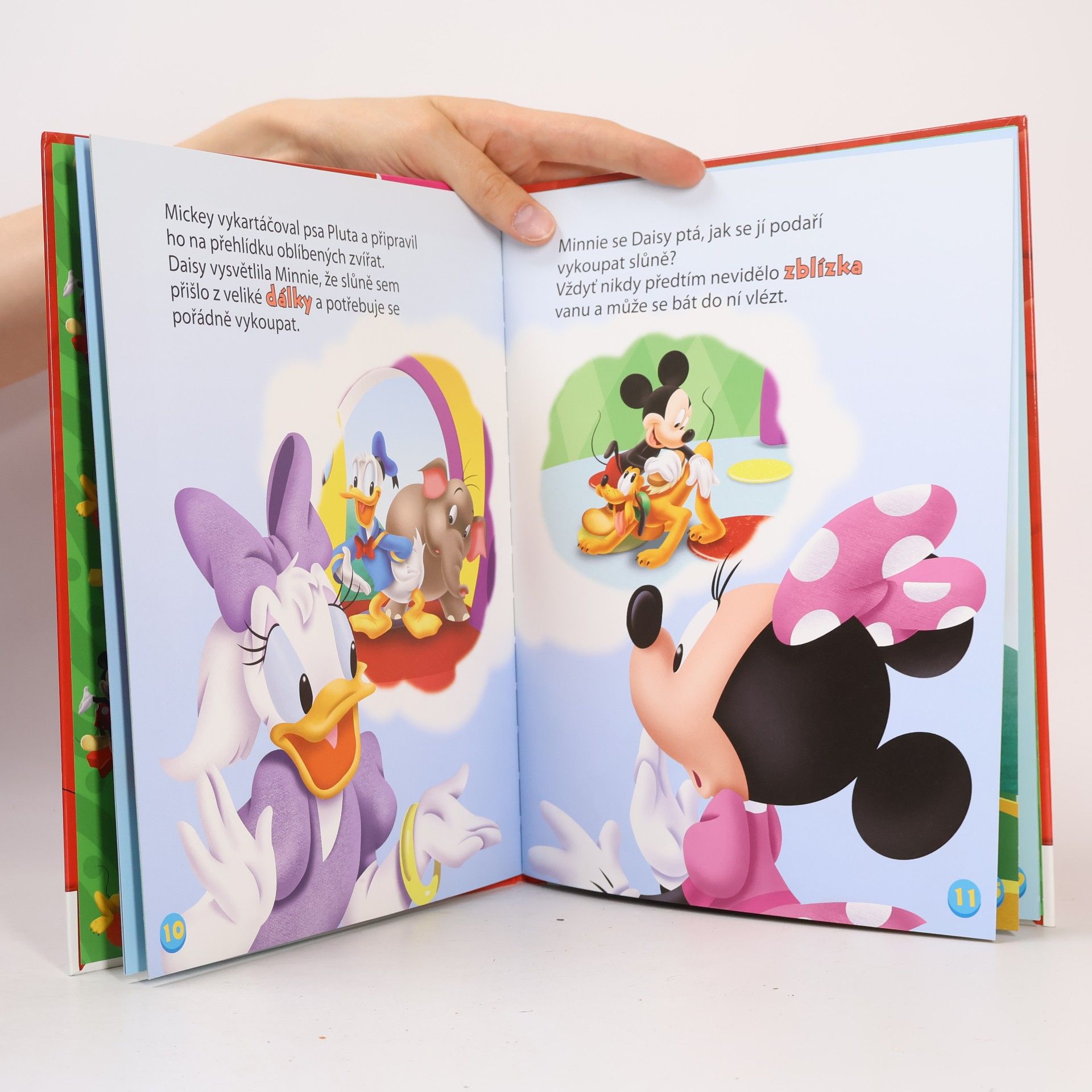 Various authors Hraj si a uč se s Mickey Mousem 18. Daleko a blízko