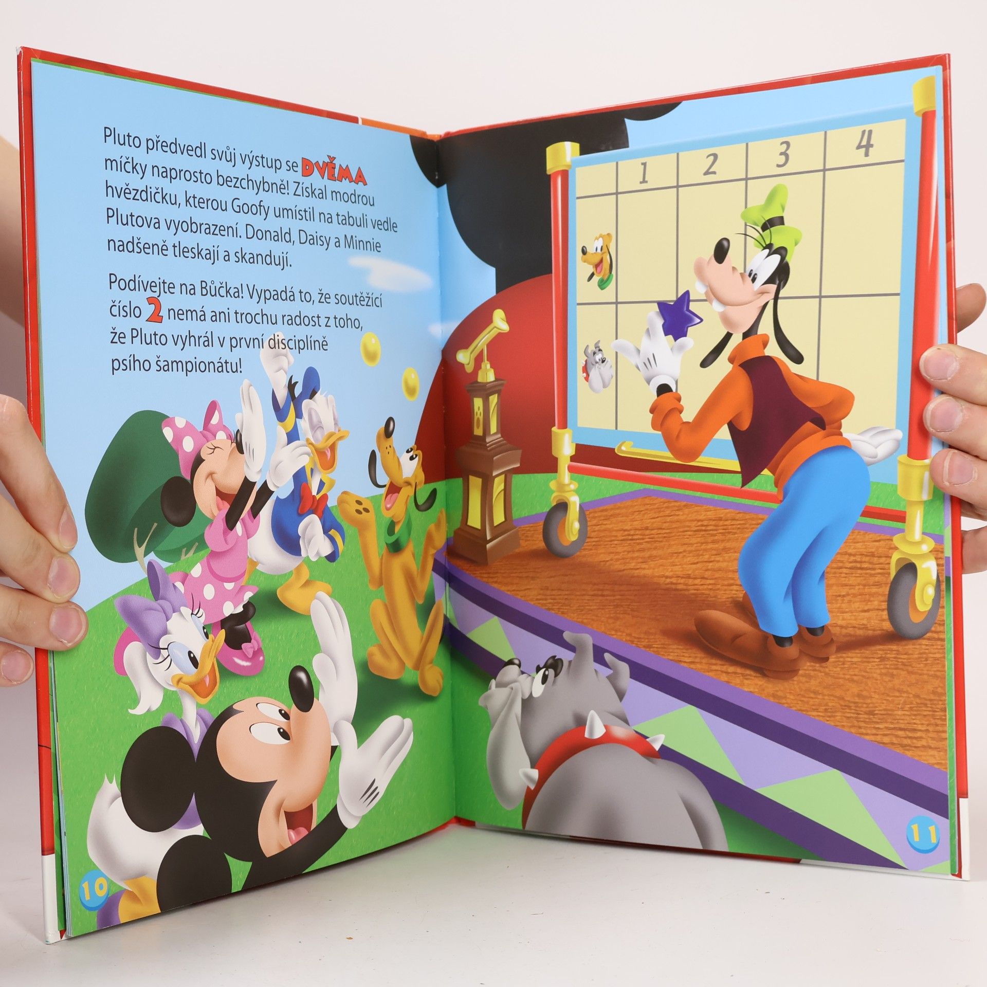 Kolektiv autorů Mickeyho klubík. Hraj si a uč se s Mickey Mousem 14. Dvě! 2