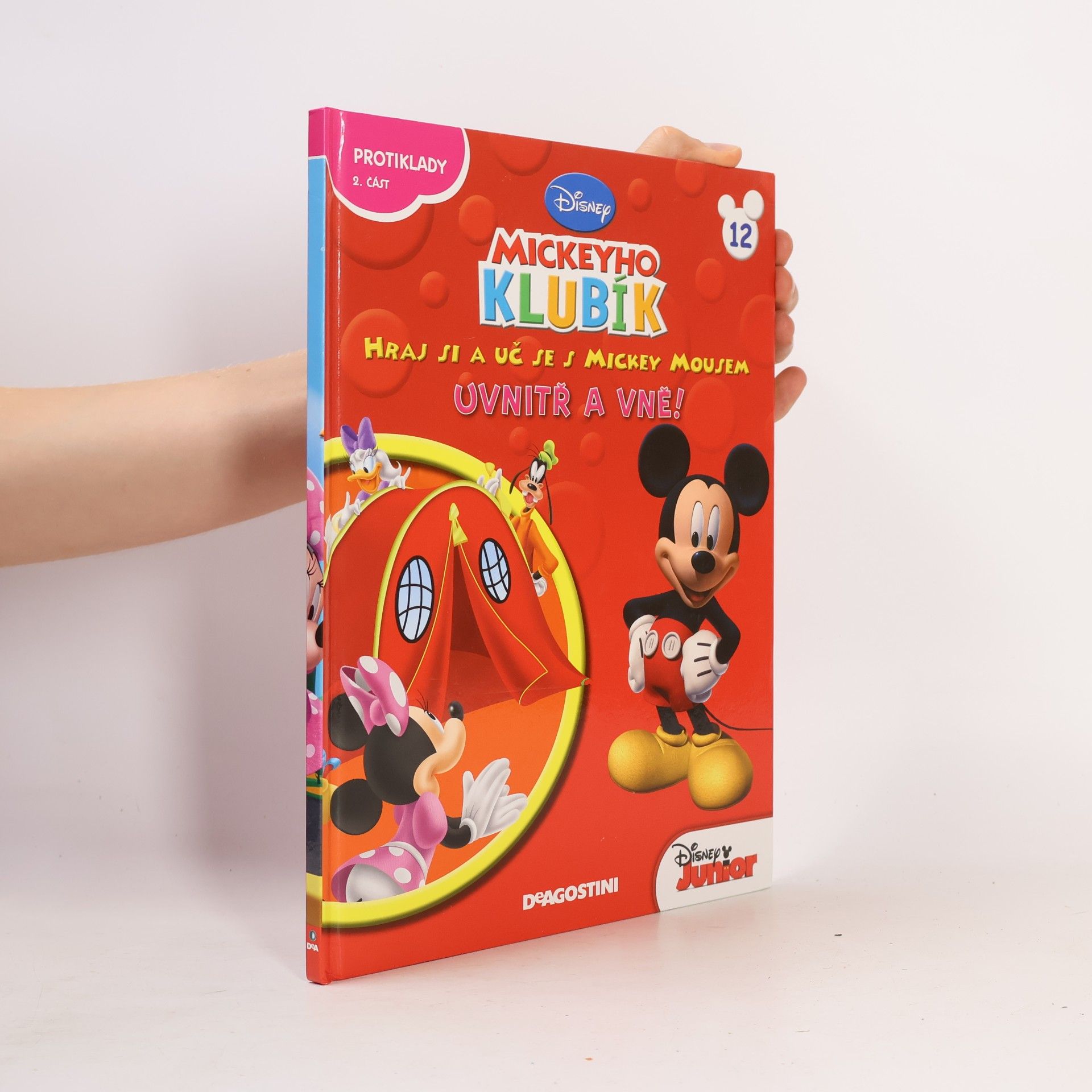 Kolektiv autorů Mickeyho klubík. Hraj si a uč se s Mickey Mousem 12. Uvnitř a vně!
