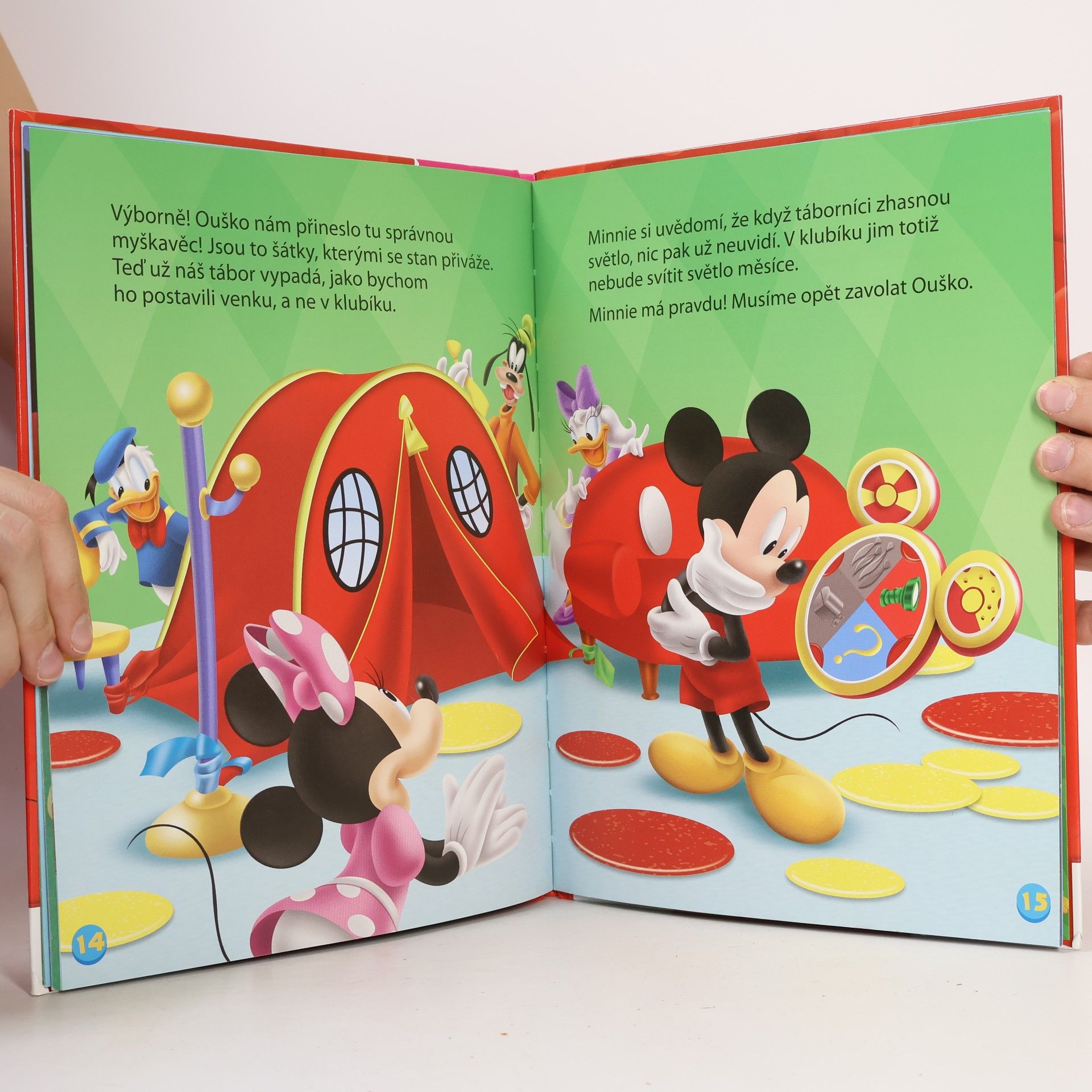 Autorenkollektiv Mickeyho klubík. Hraj si a uč se s Mickey Mousem 12. Uvnitř a vně!