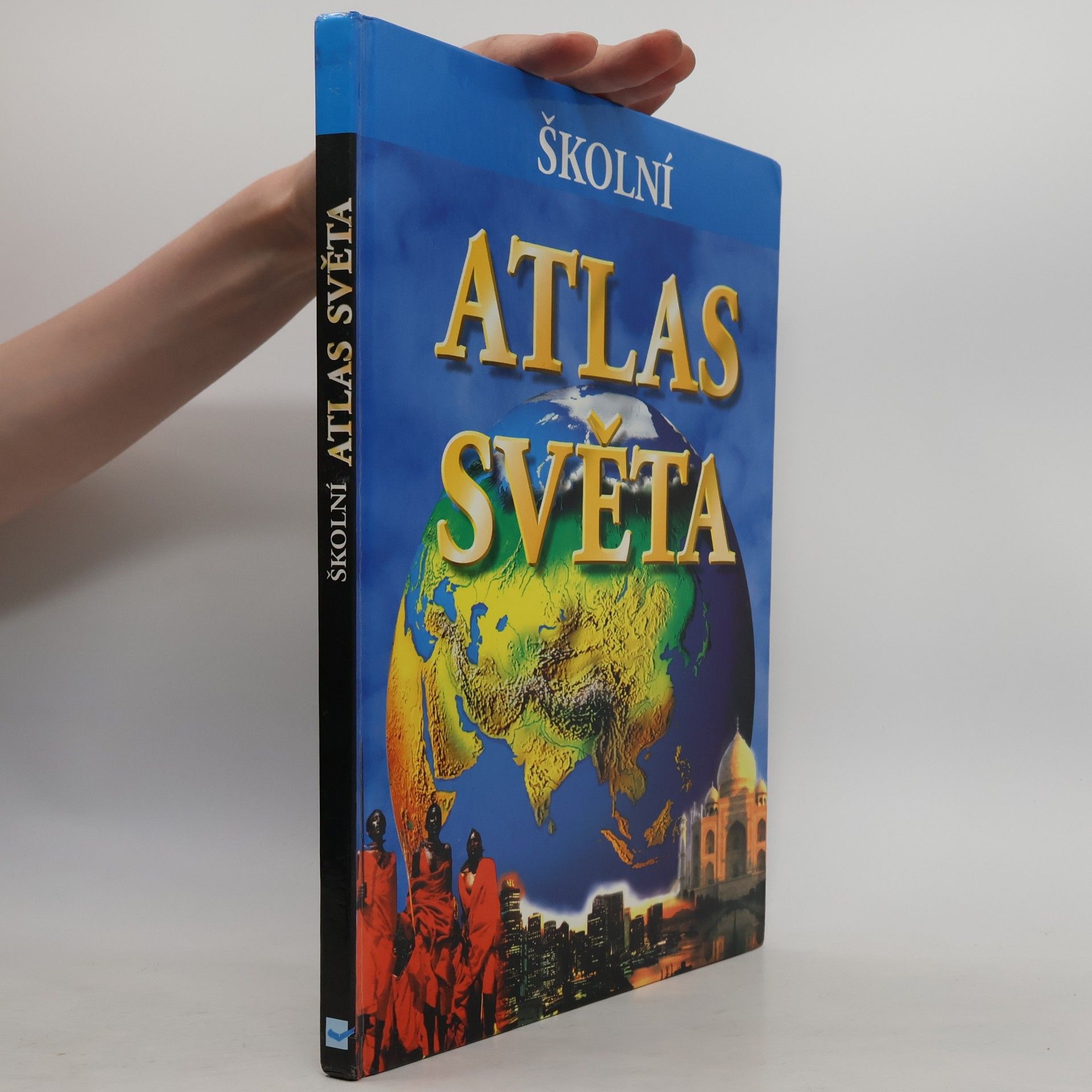s.r.o Svojtka § Co. Školní atlas světa