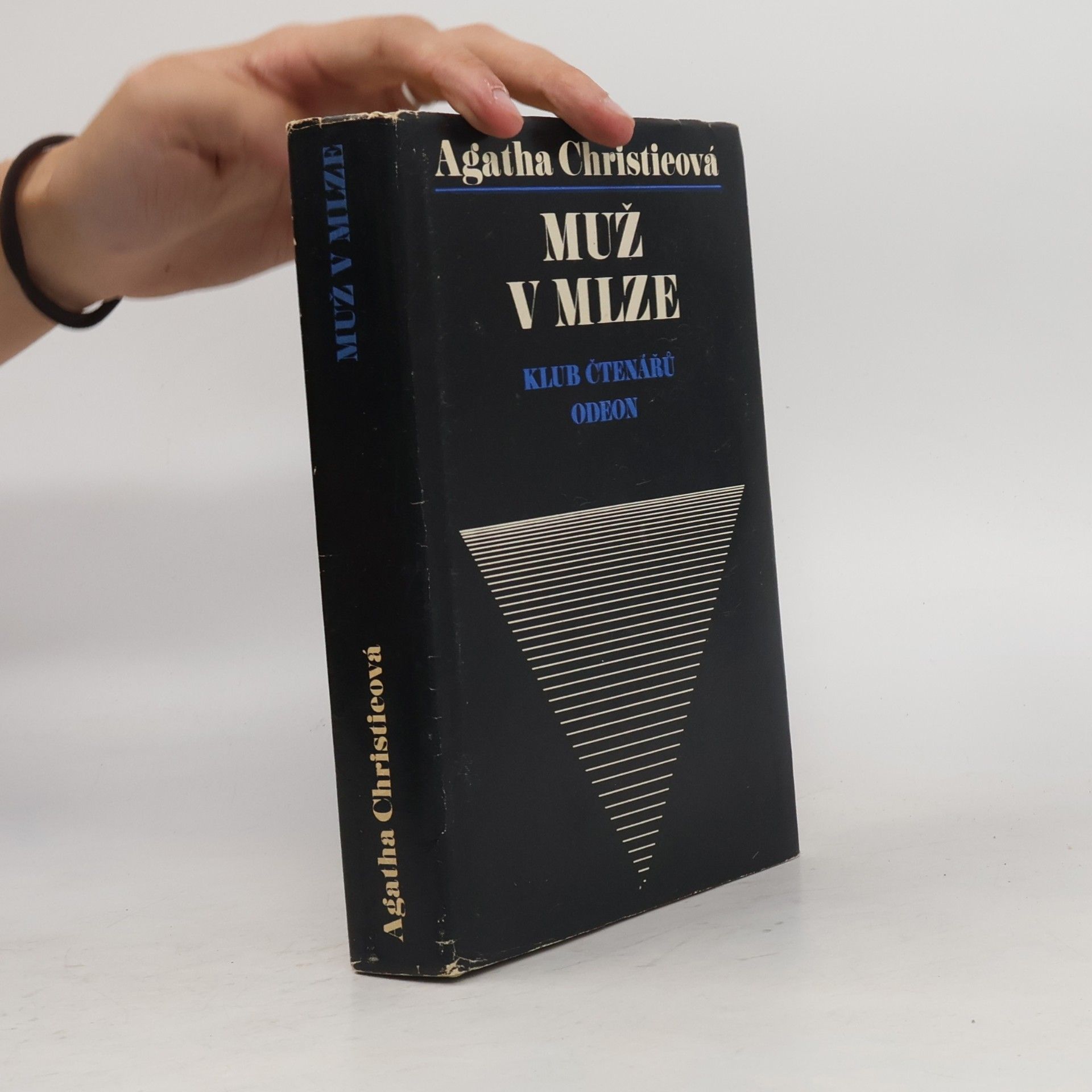 Agatha Christie Muž v mlze