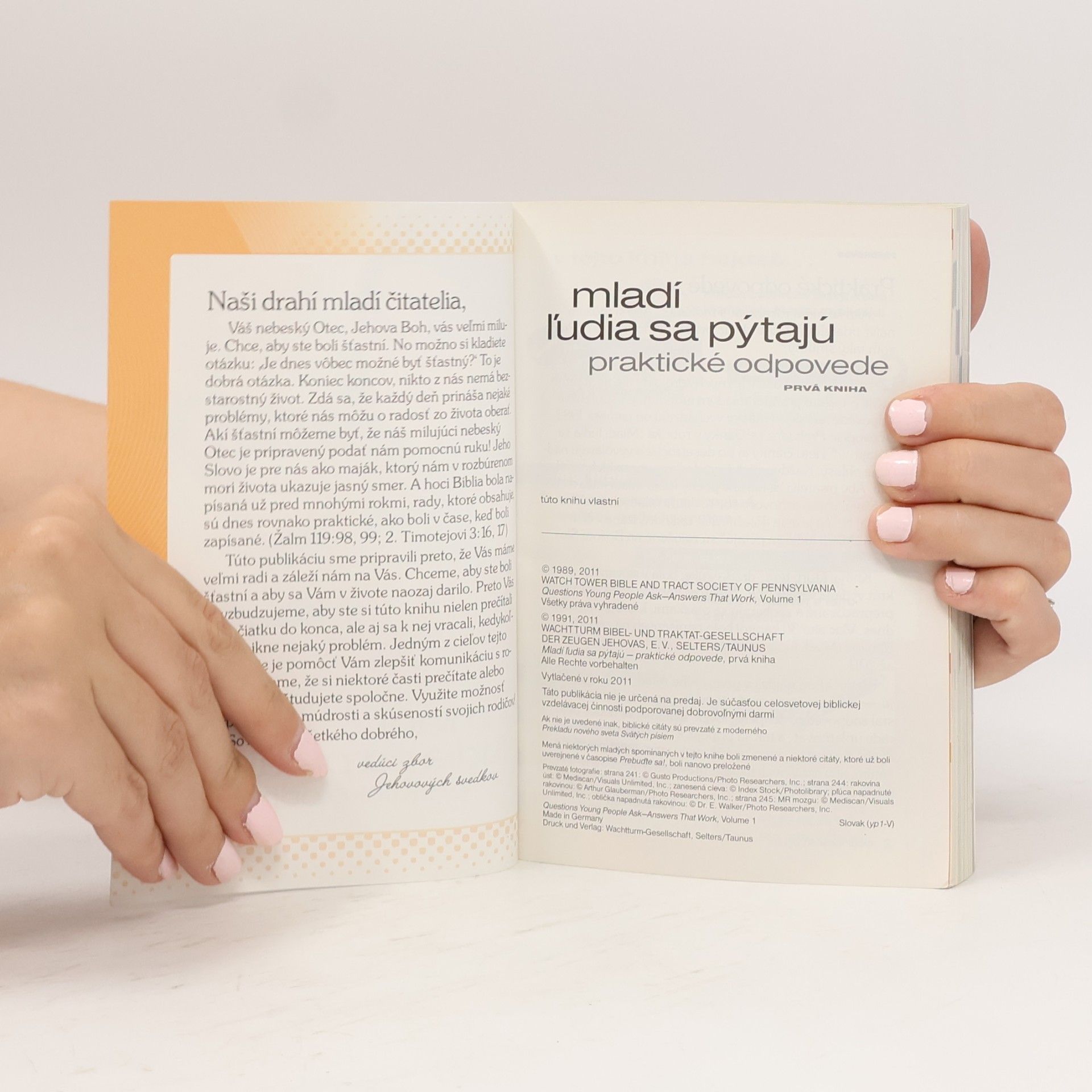 Collectif d'auteurs Mladí ľudia sa pýtajú