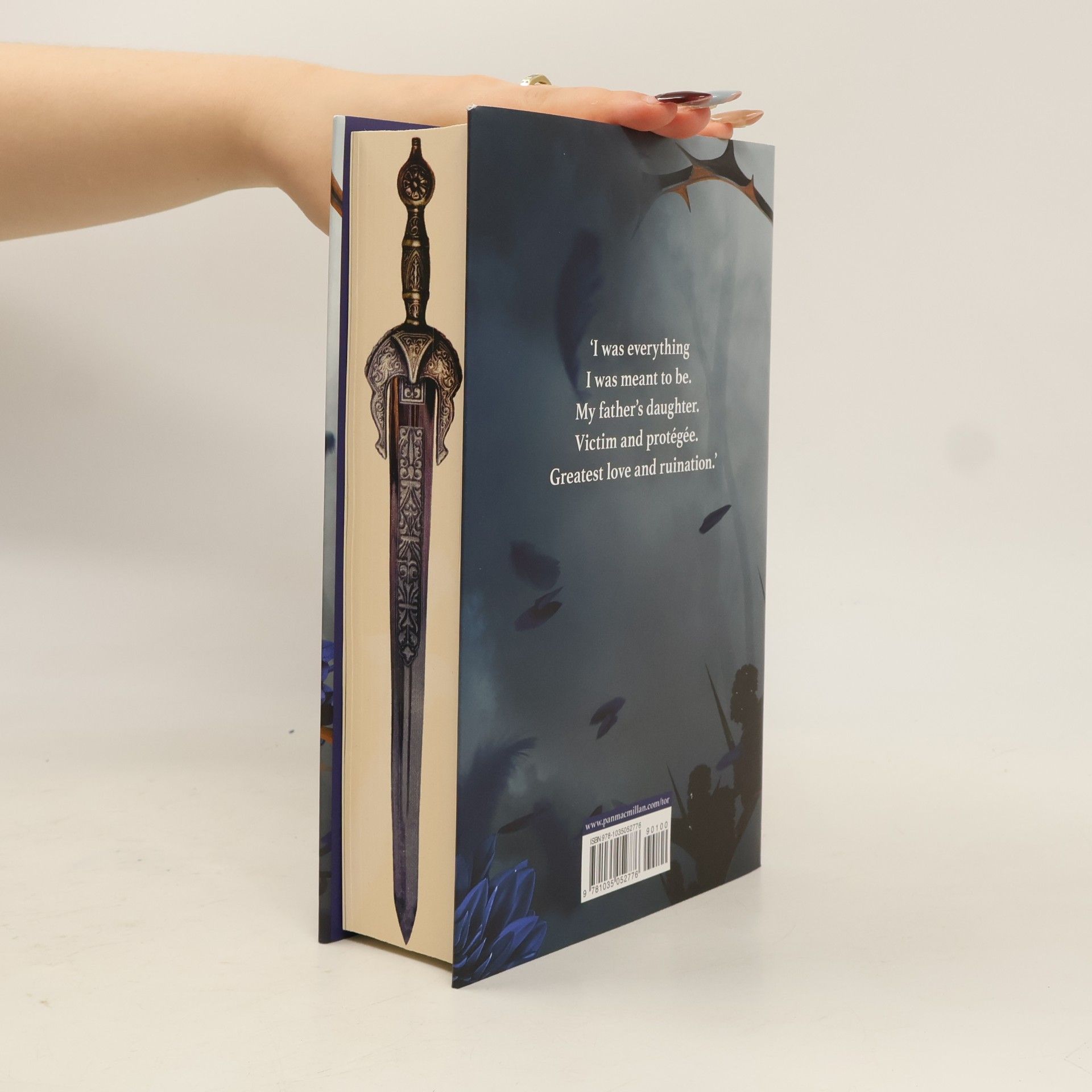Carissa Broadbent The Ashes and the Star-Cursed King