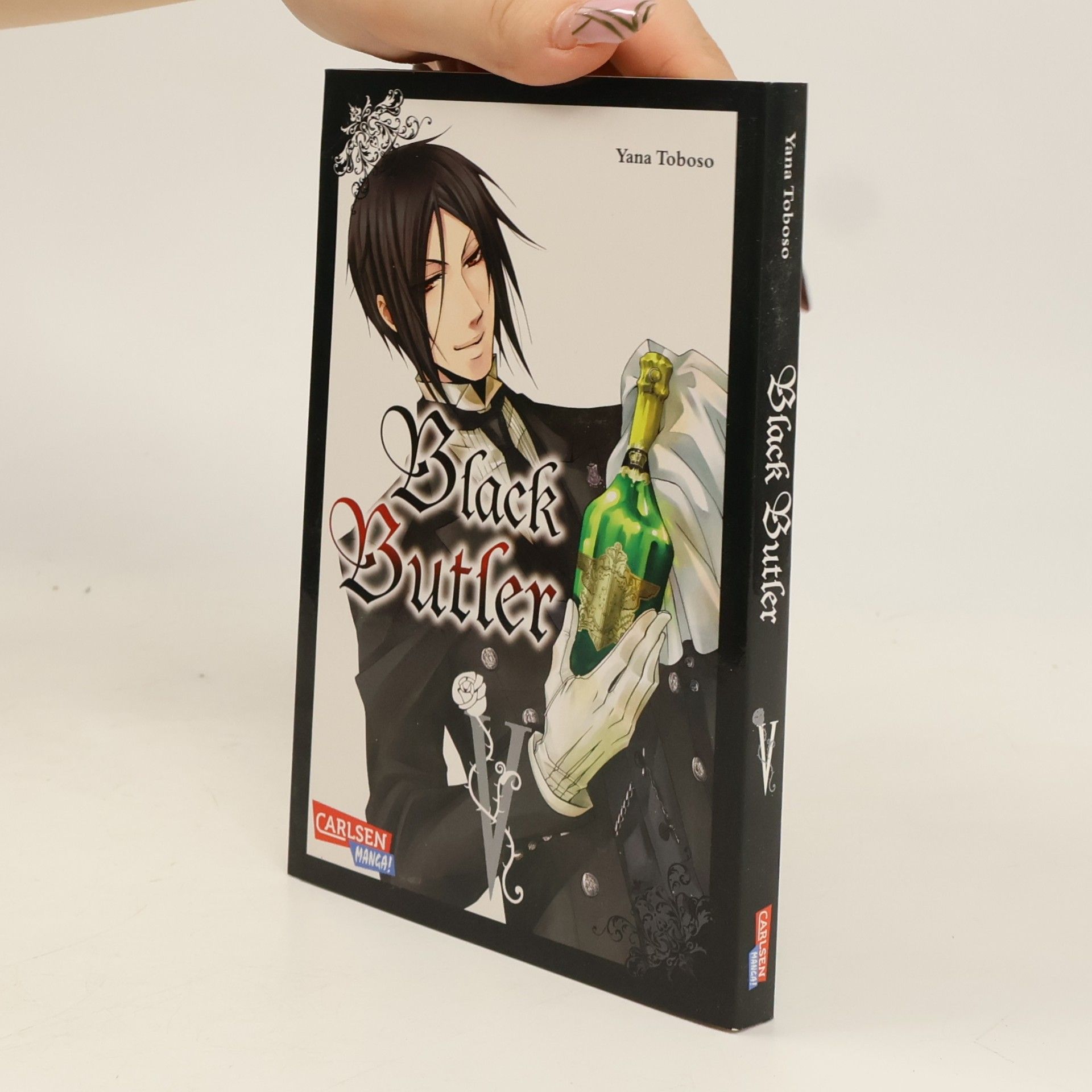 Yana Toboso Black Butler V