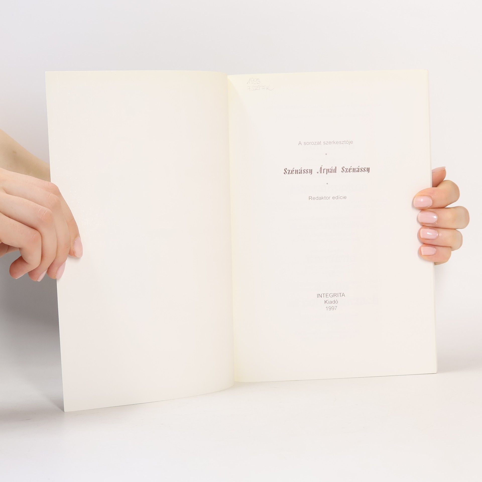 Various authors Komárno a okolie na pohľadniciach