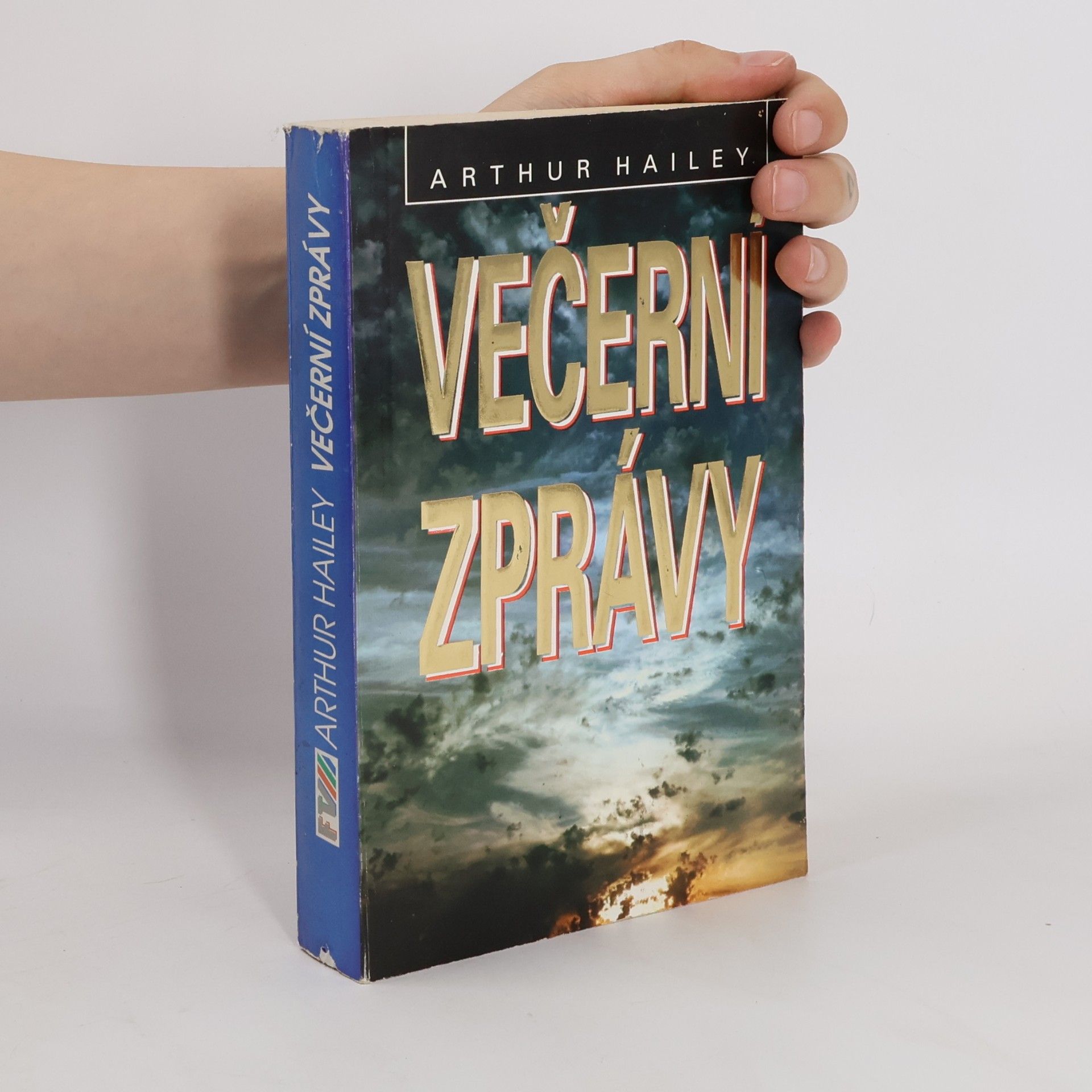 Arthur Hailey Večerní zprávy