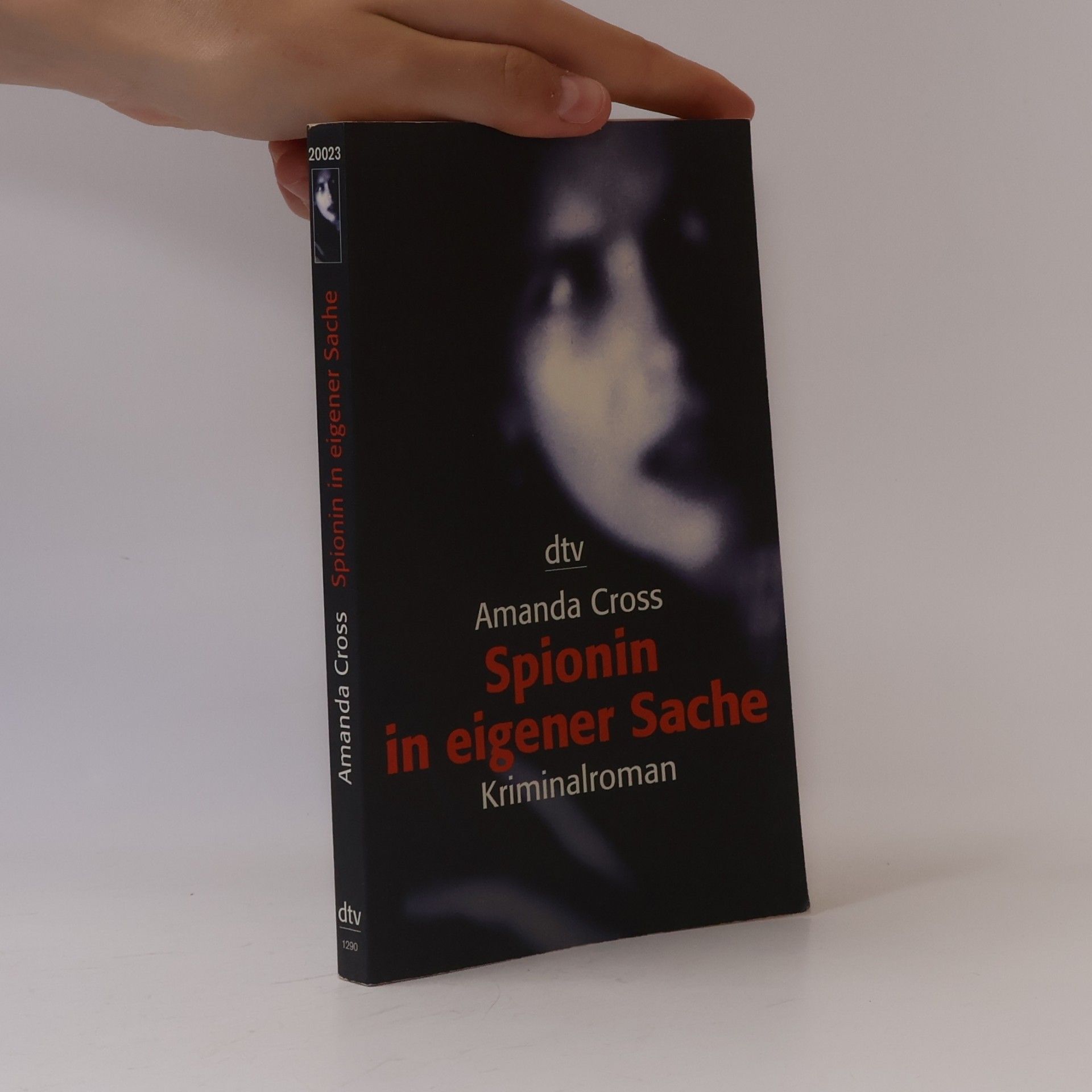 Amanda Cross Spionin in eigener Sache