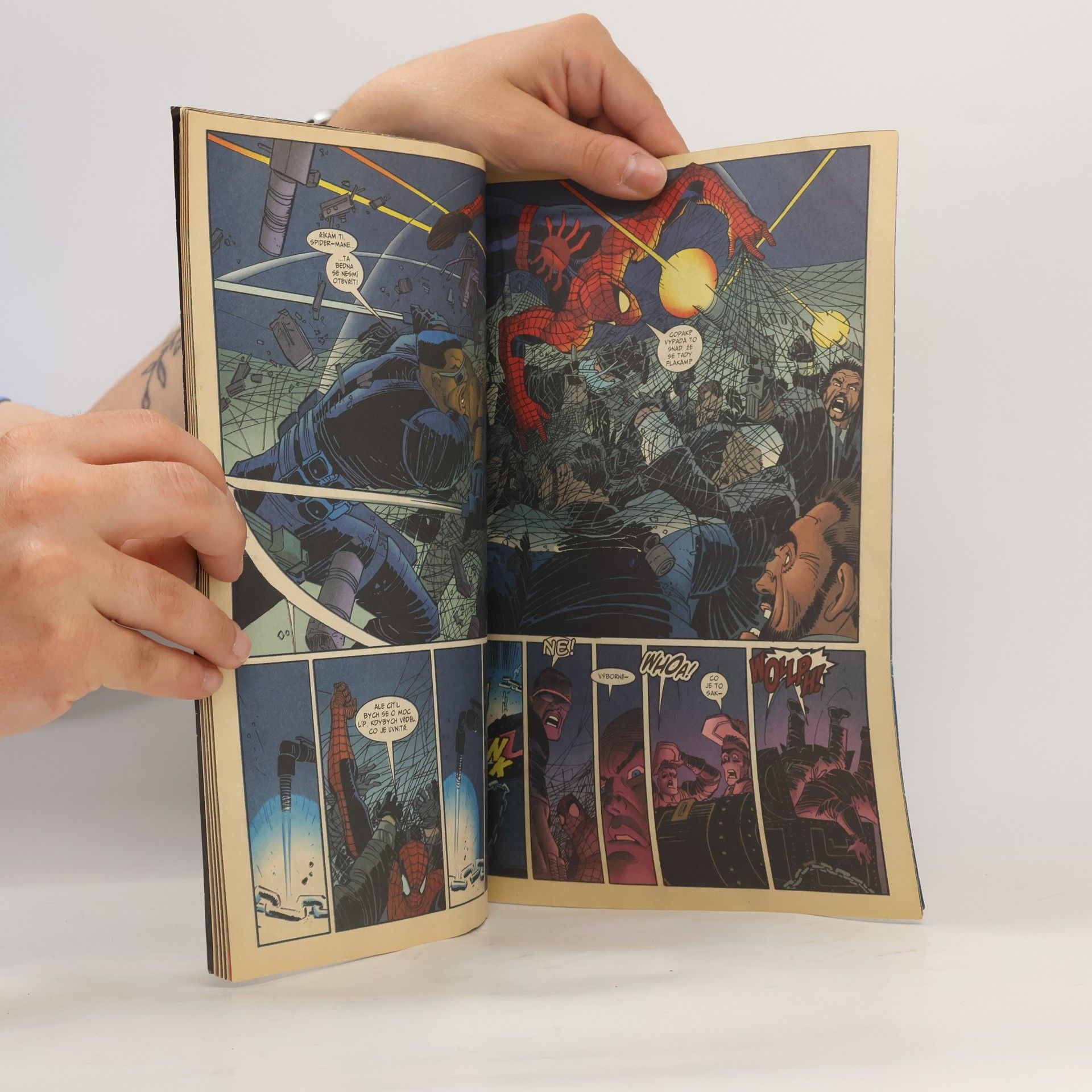 Autores varios Spider-man č. 13 srpen 2000