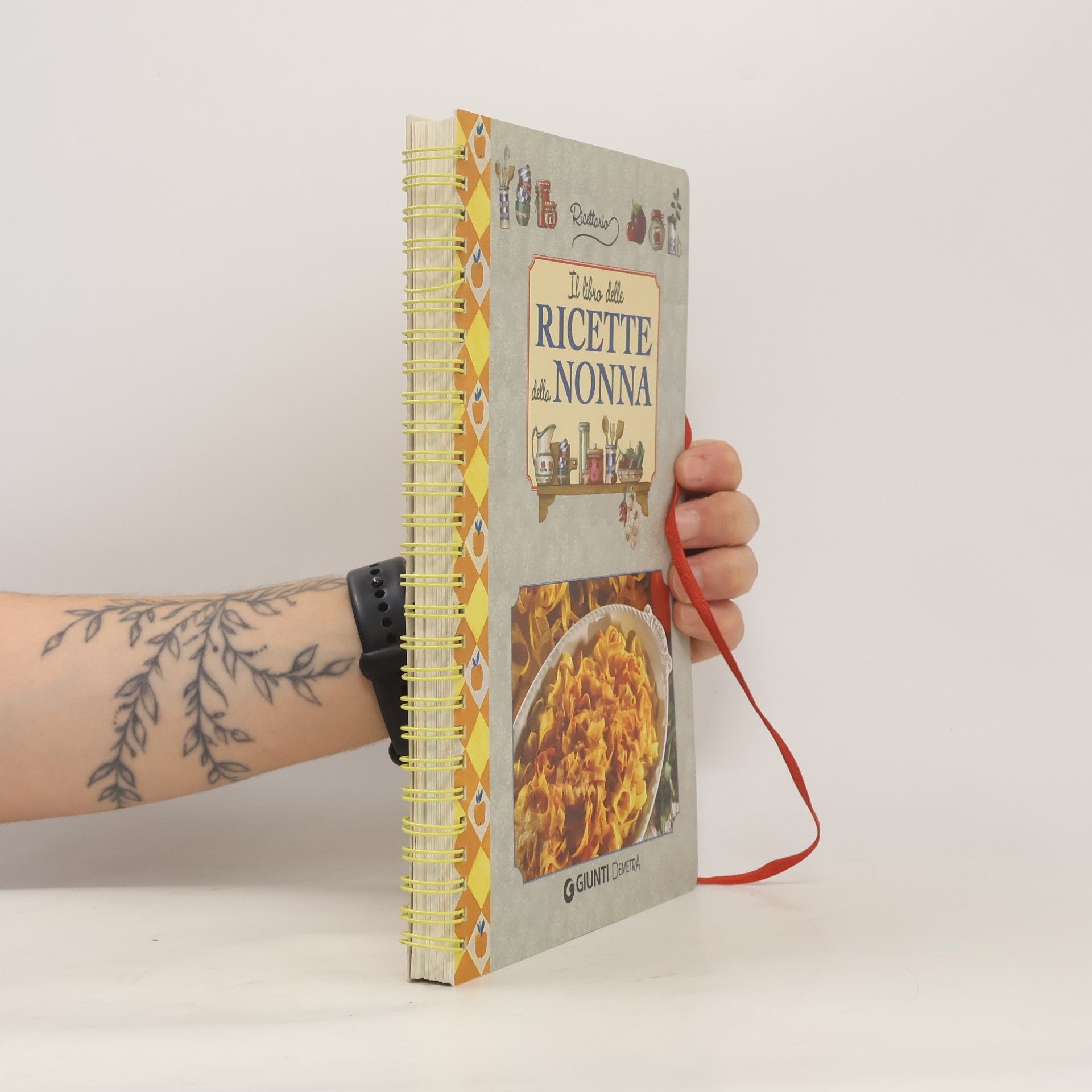 AA.VV. Il libro delle ricette della nonna