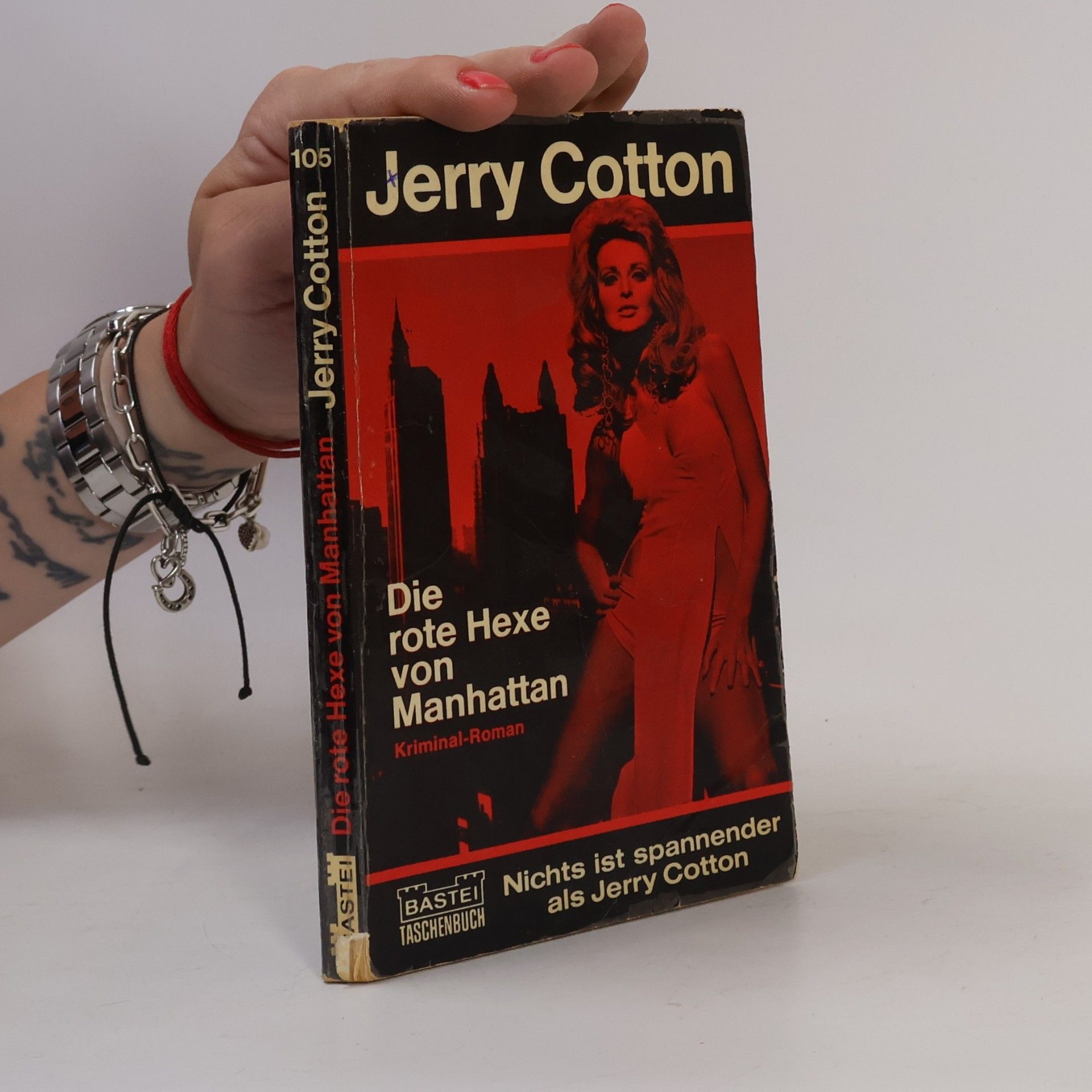Jerry Cotton Die rote Hexe von Manhattan