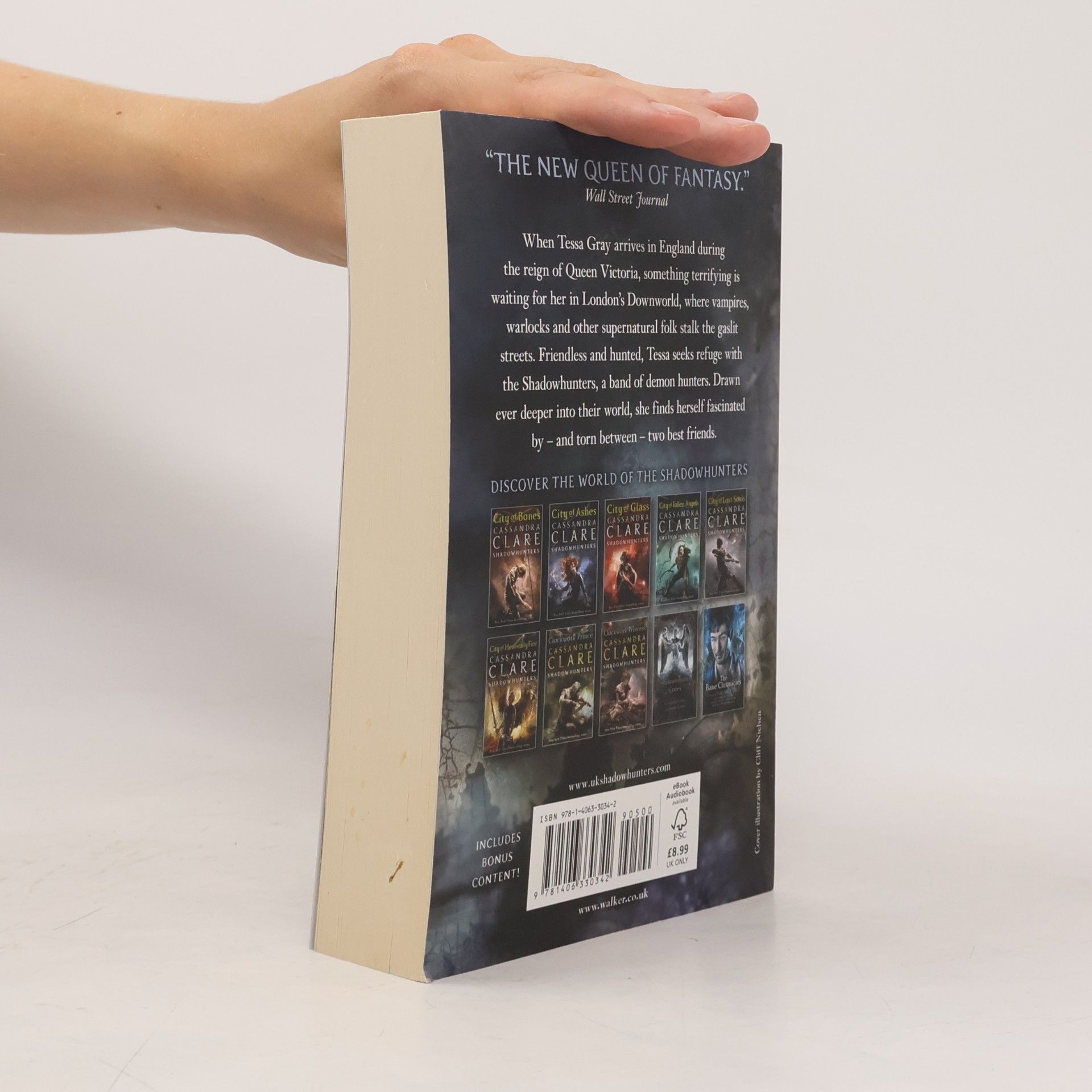 Cassandra Clare The infernal devices, book one. Clockwork angel
