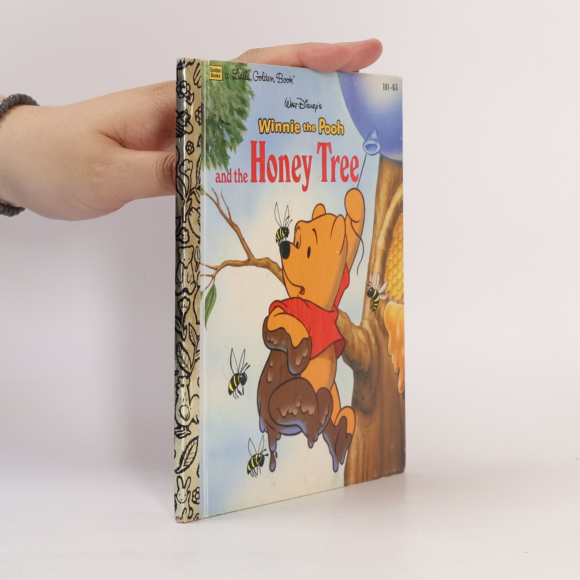 Mary Packard Winnie the Pooh and the Honey Tree