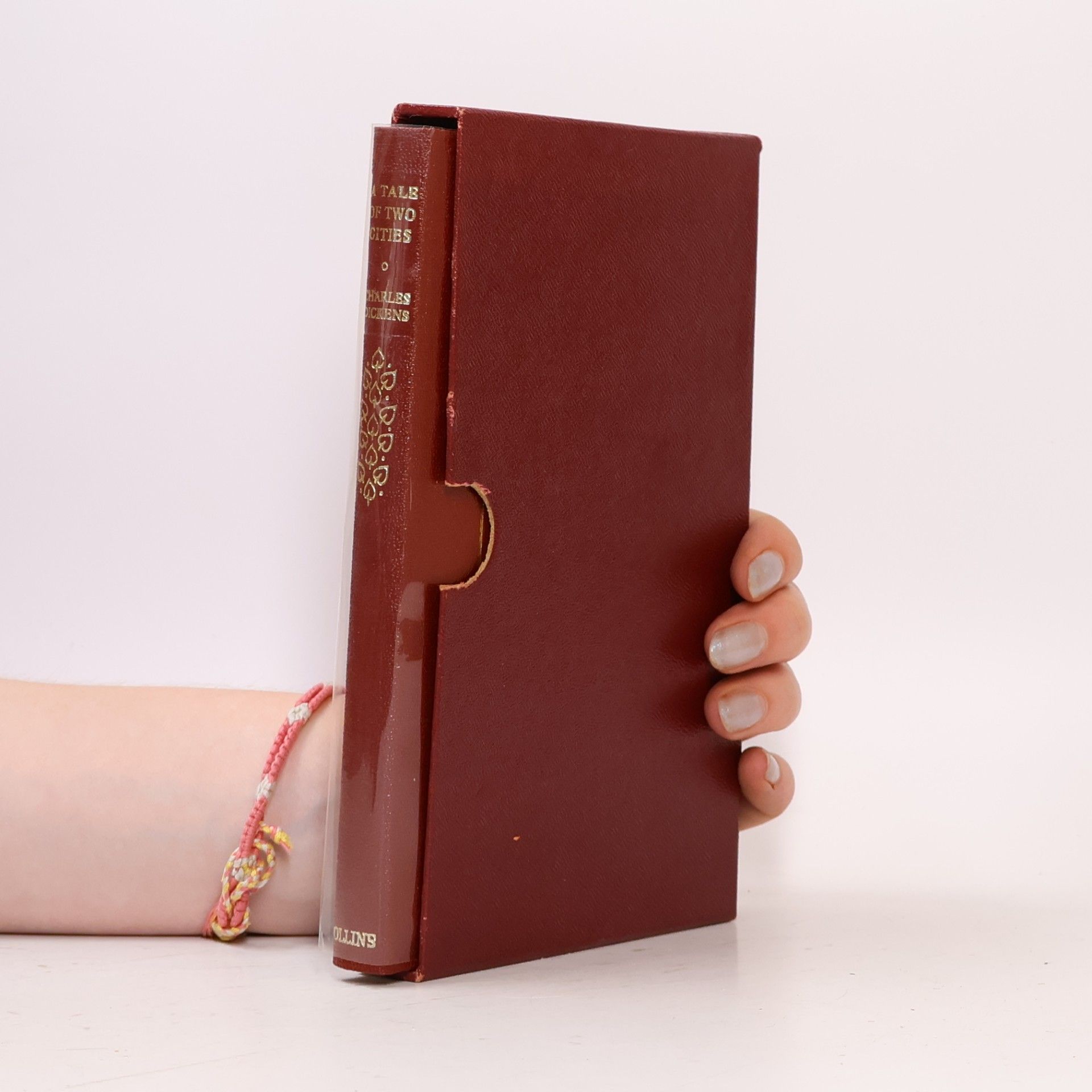 Charles Dickens A Tale of Two Cities