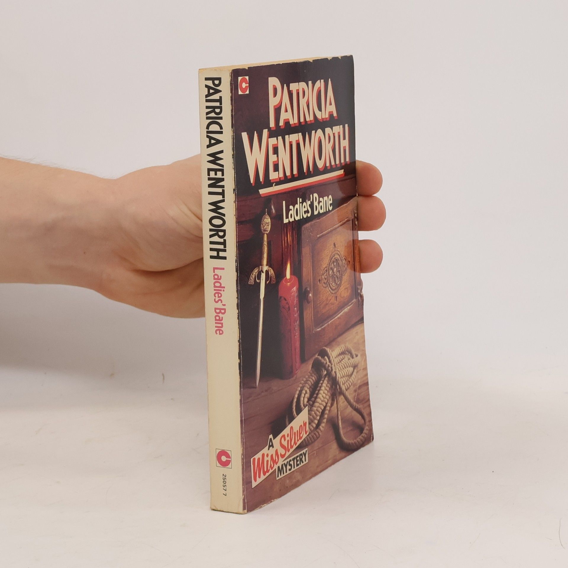 Patricia Wentworth Miss Silver Mystery: Ladies' Bane