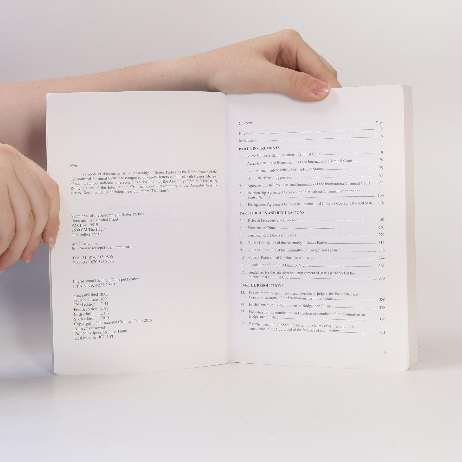 Various authors Selected Basic Documents Related to the International Criminal Court 2015