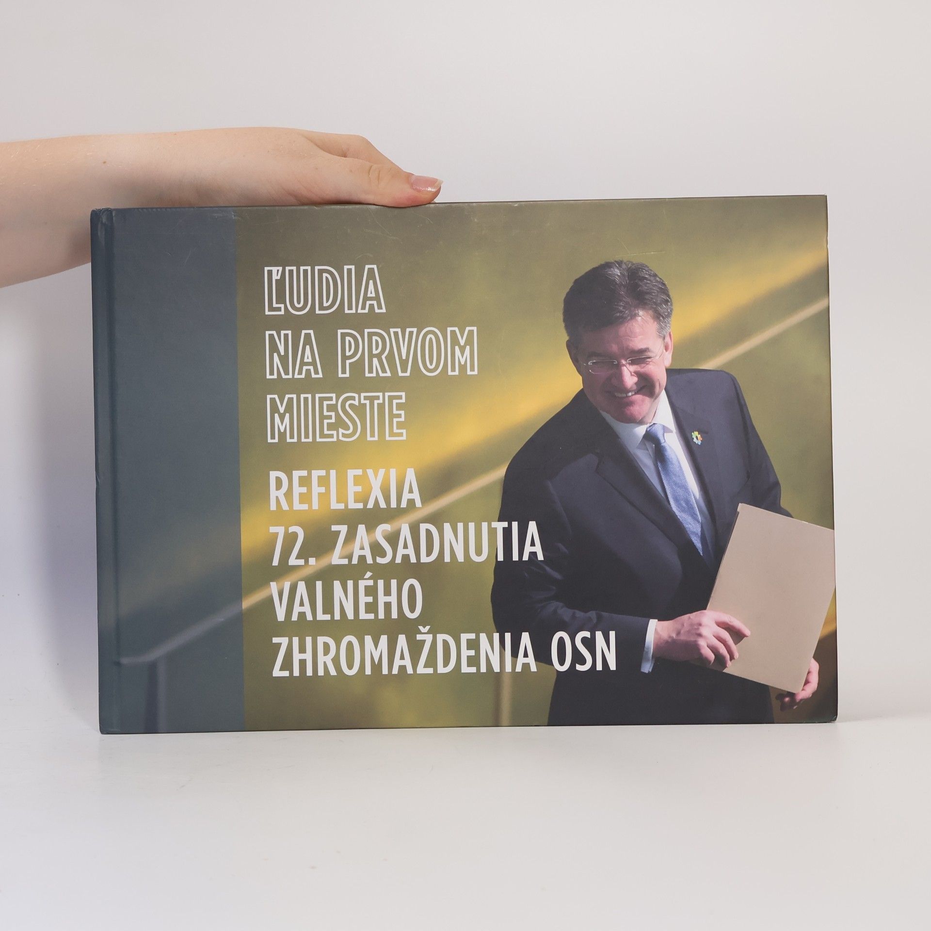 Autorenkollektiv Ľudia na prvom mieste