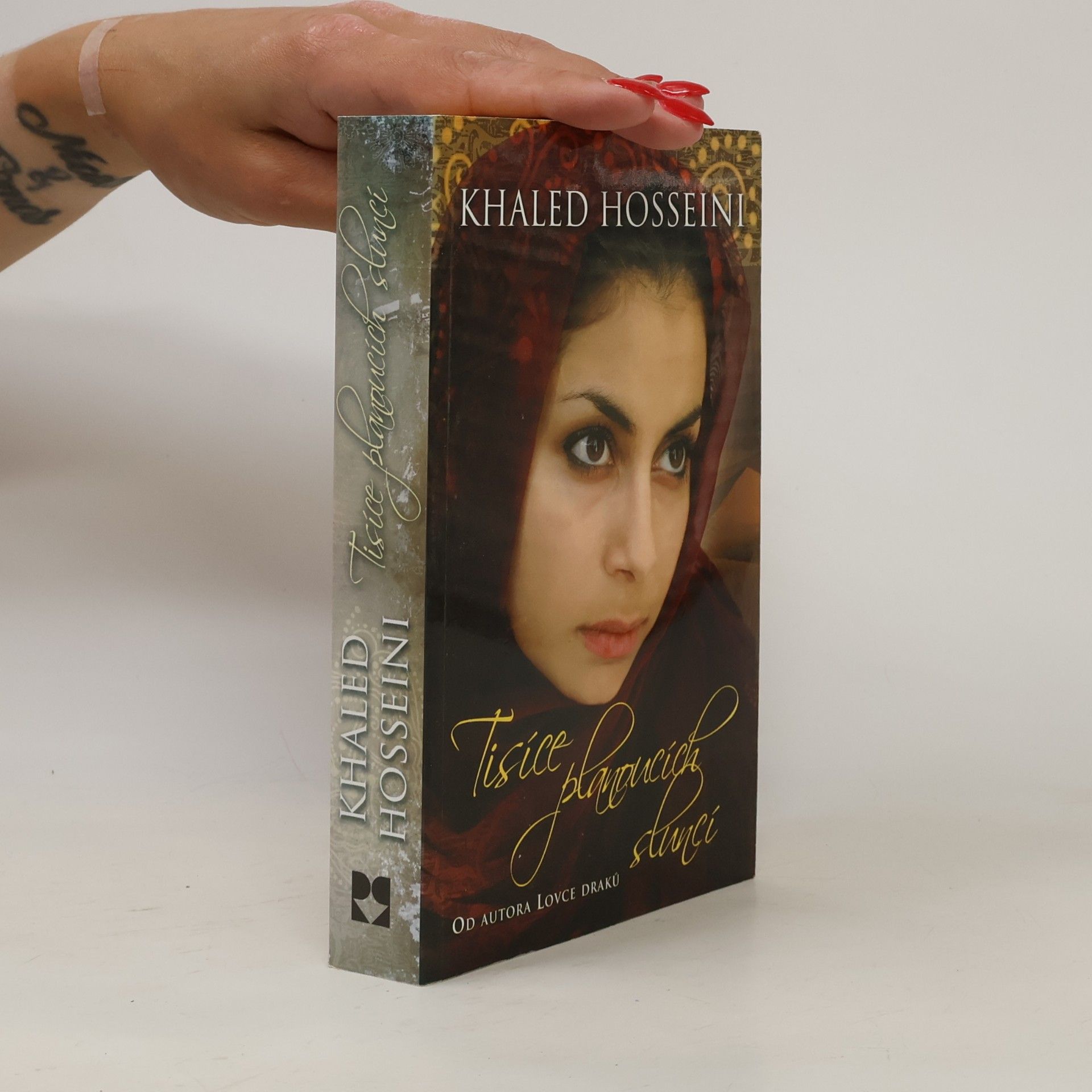 Khaled Hosseini Tisíce planoucích sluncí