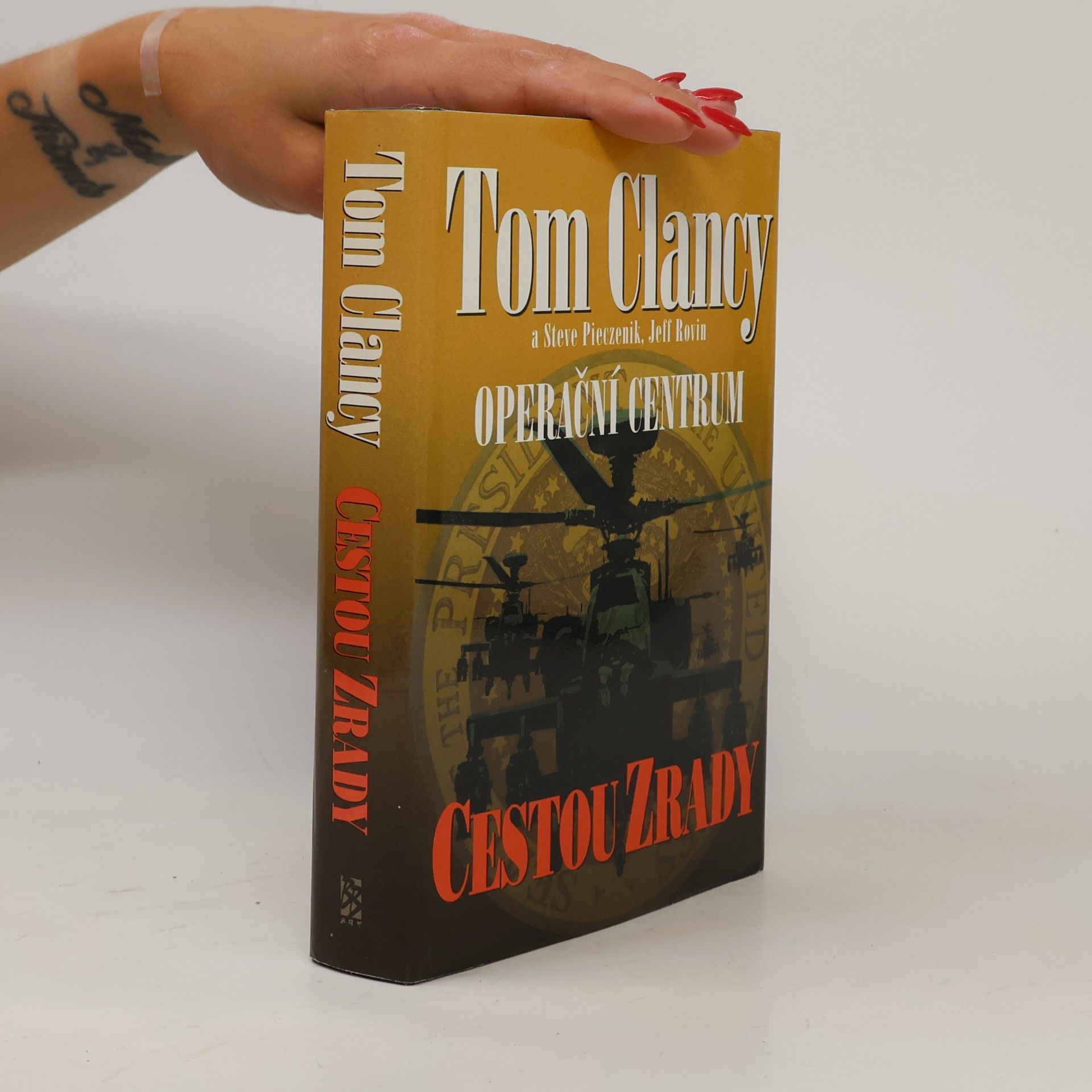 Tom Clancy Operační centrum. Cestou zrady