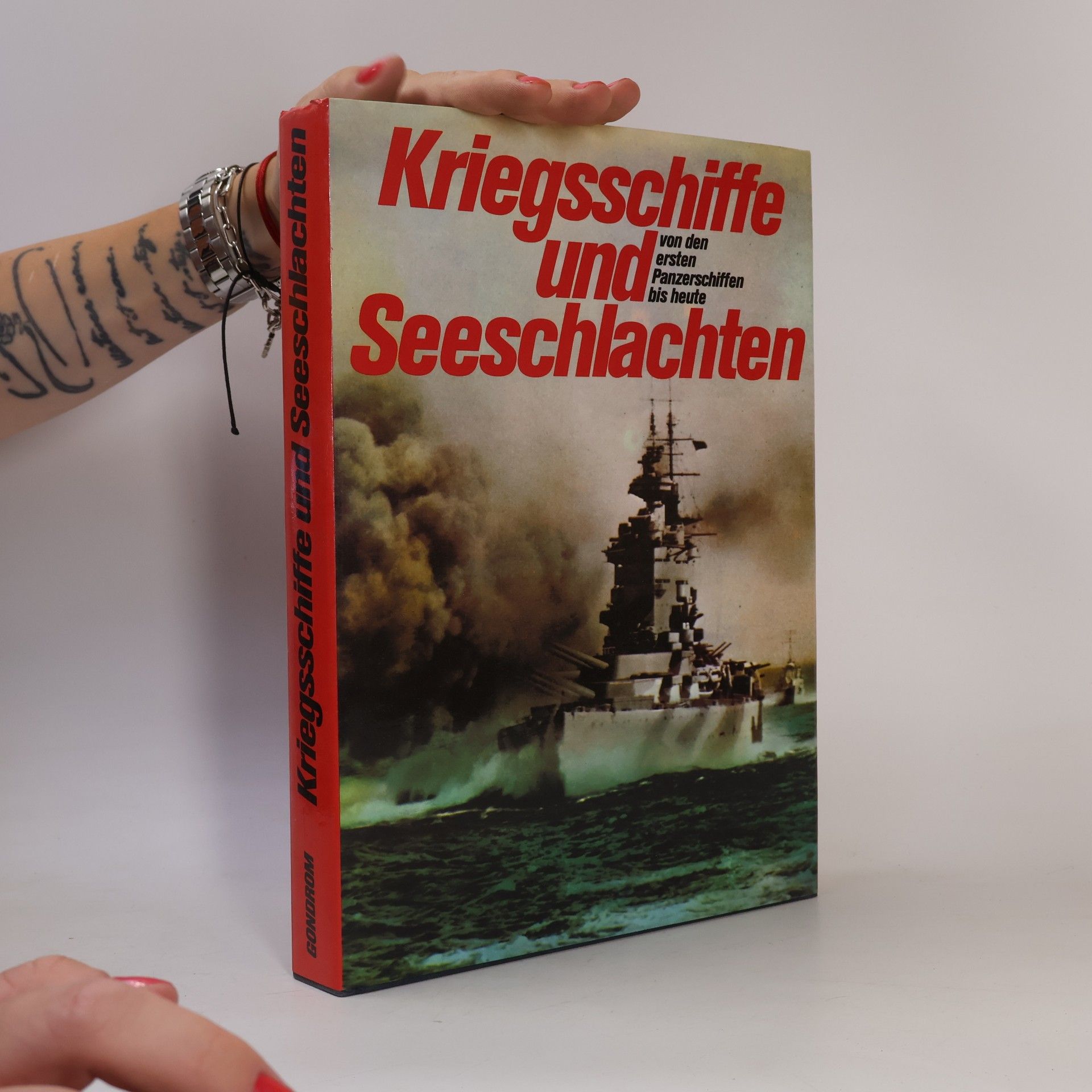 Collectif d'auteurs Kriegsschiffe und Seeschlachten. Von den ersten Panzerschiffen bis heute