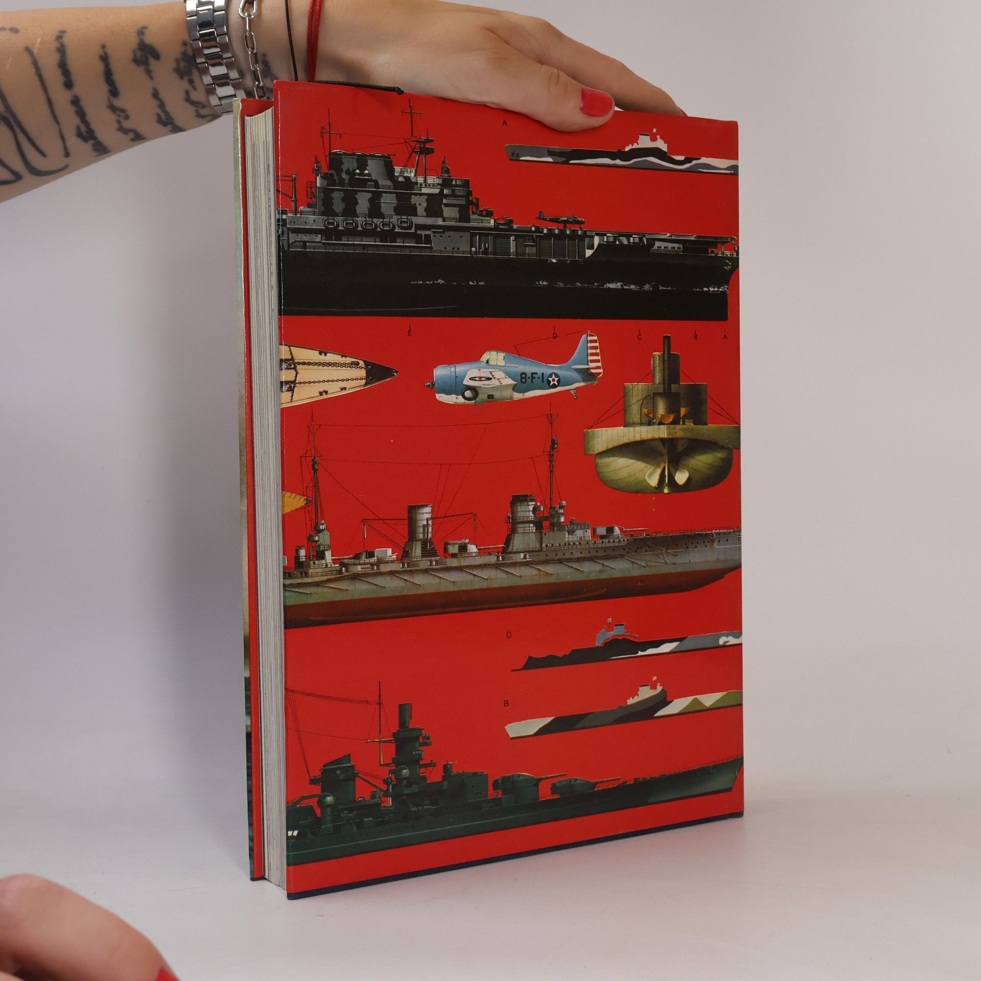 Collectif d'auteurs Kriegsschiffe und Seeschlachten. Von den ersten Panzerschiffen bis heute