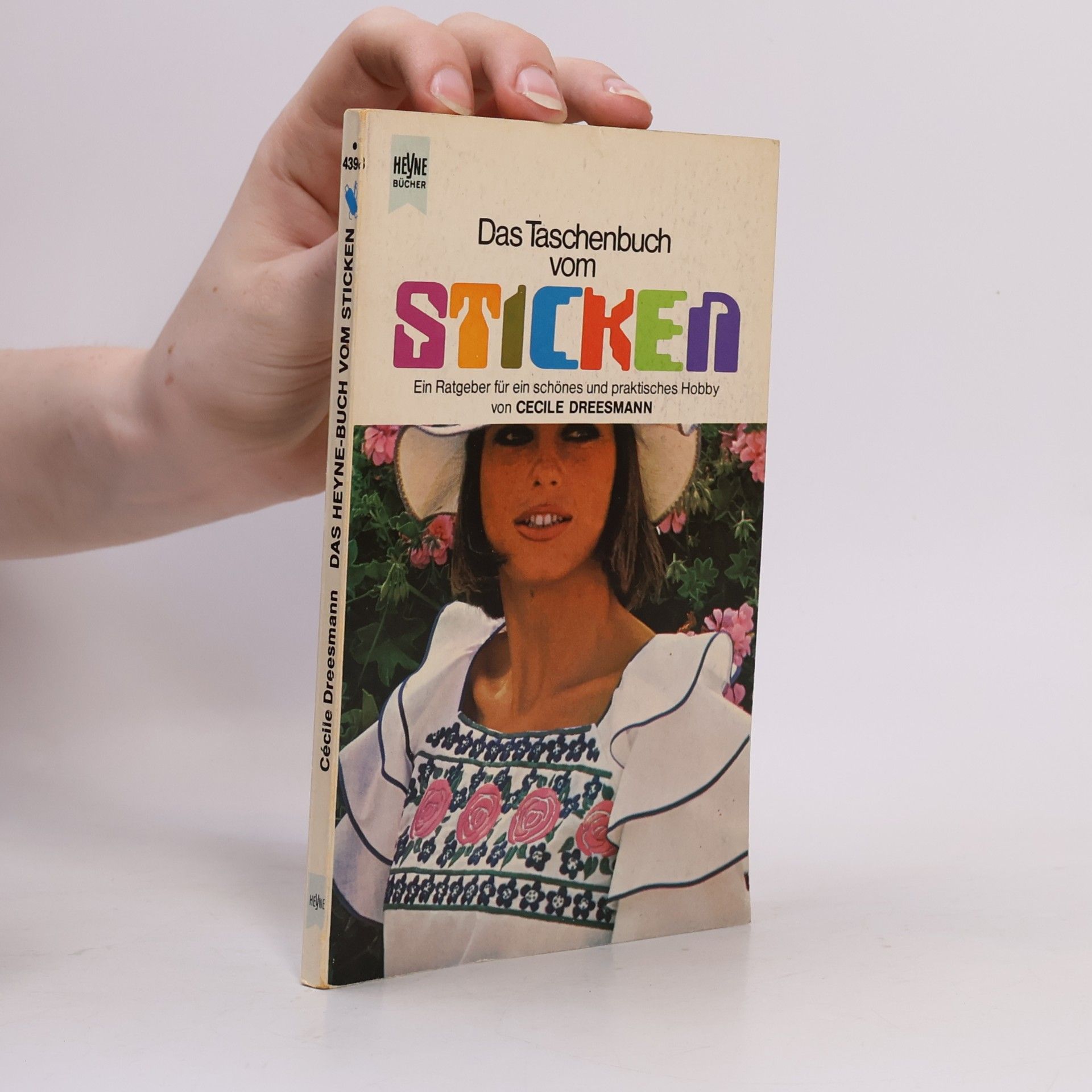 Cécile Dreesmann Das Taschenbuch vom Sticken