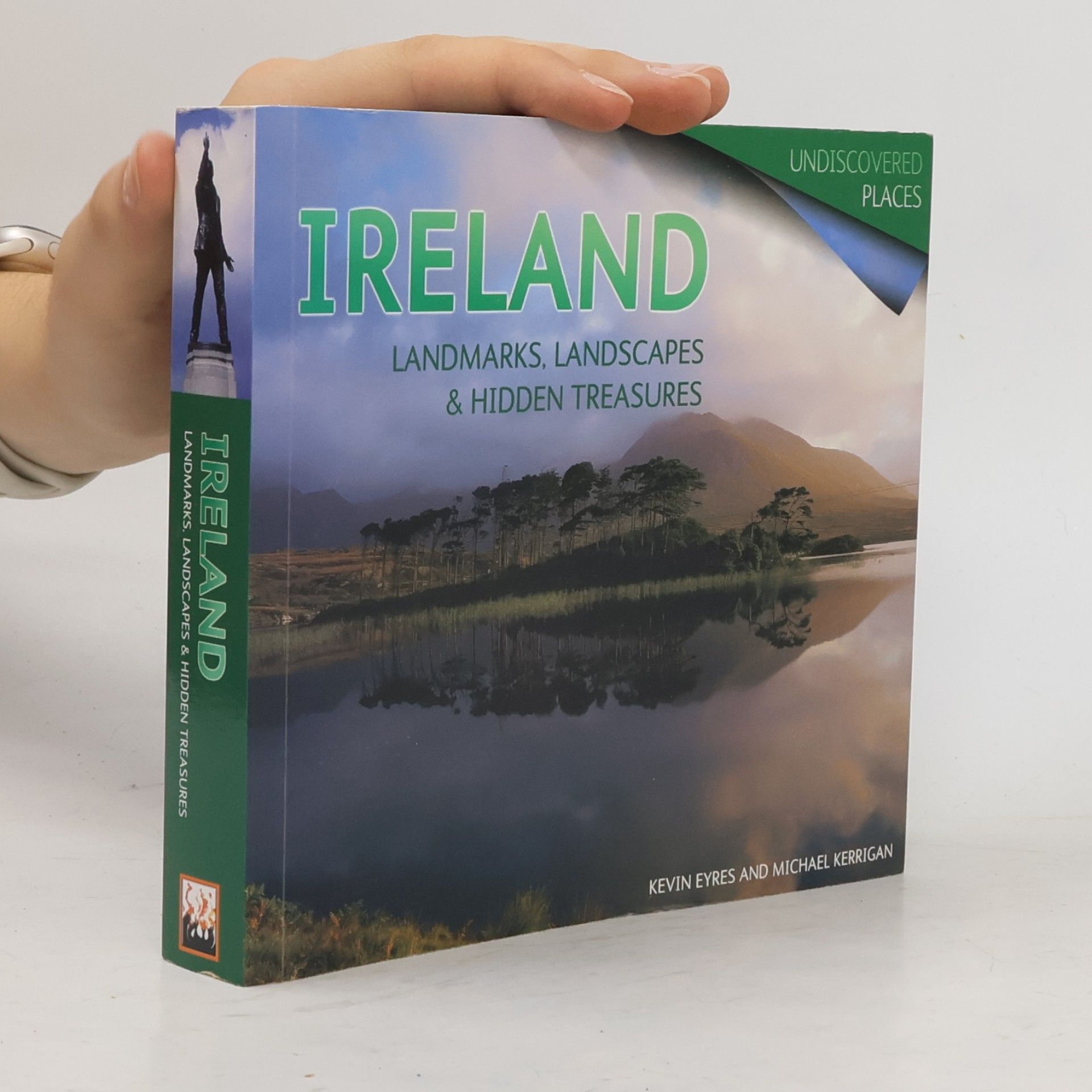 Autores varios Ireland : Landmarks, Landscapes & Hidden Treasures