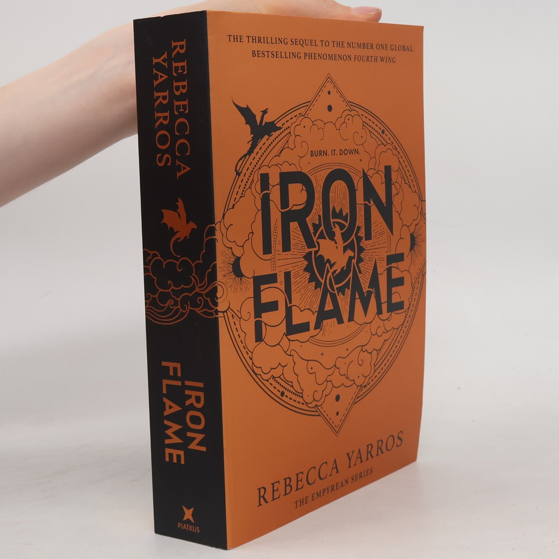 Rebecca Yarros Iron Flame