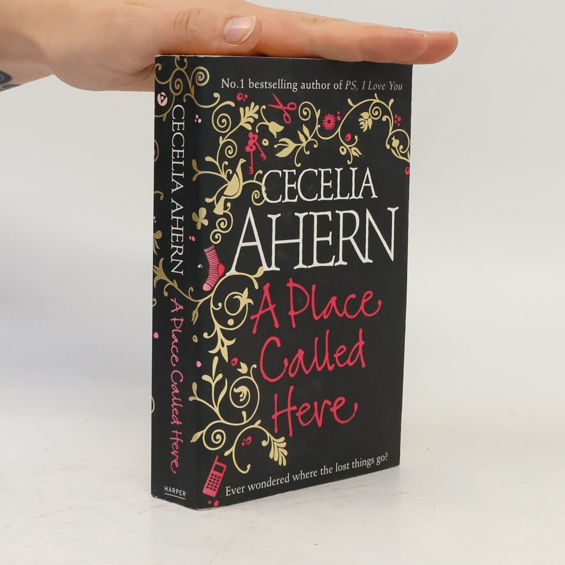 Cecelia Ahern A Place Called Here