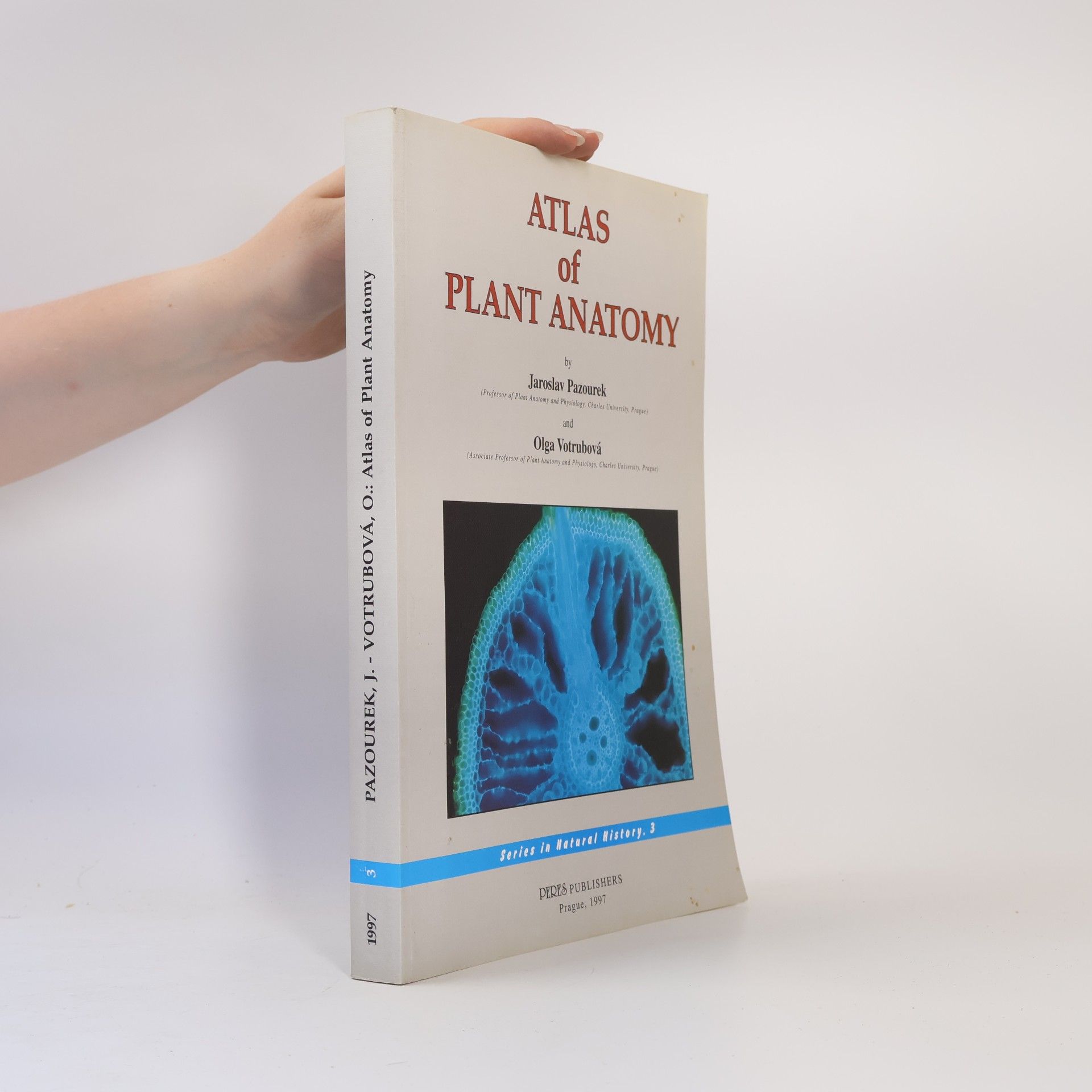 Atlas of plant anatomy