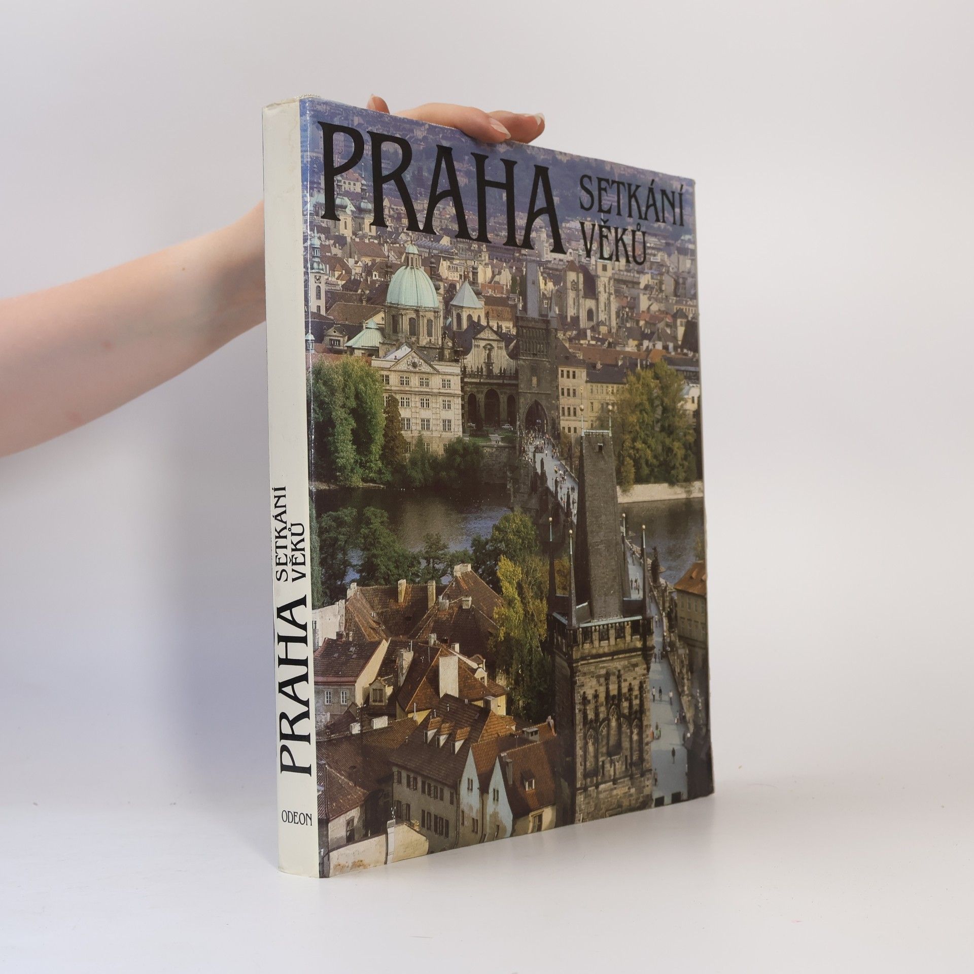 Karel Neubert Praha. Setkání věků