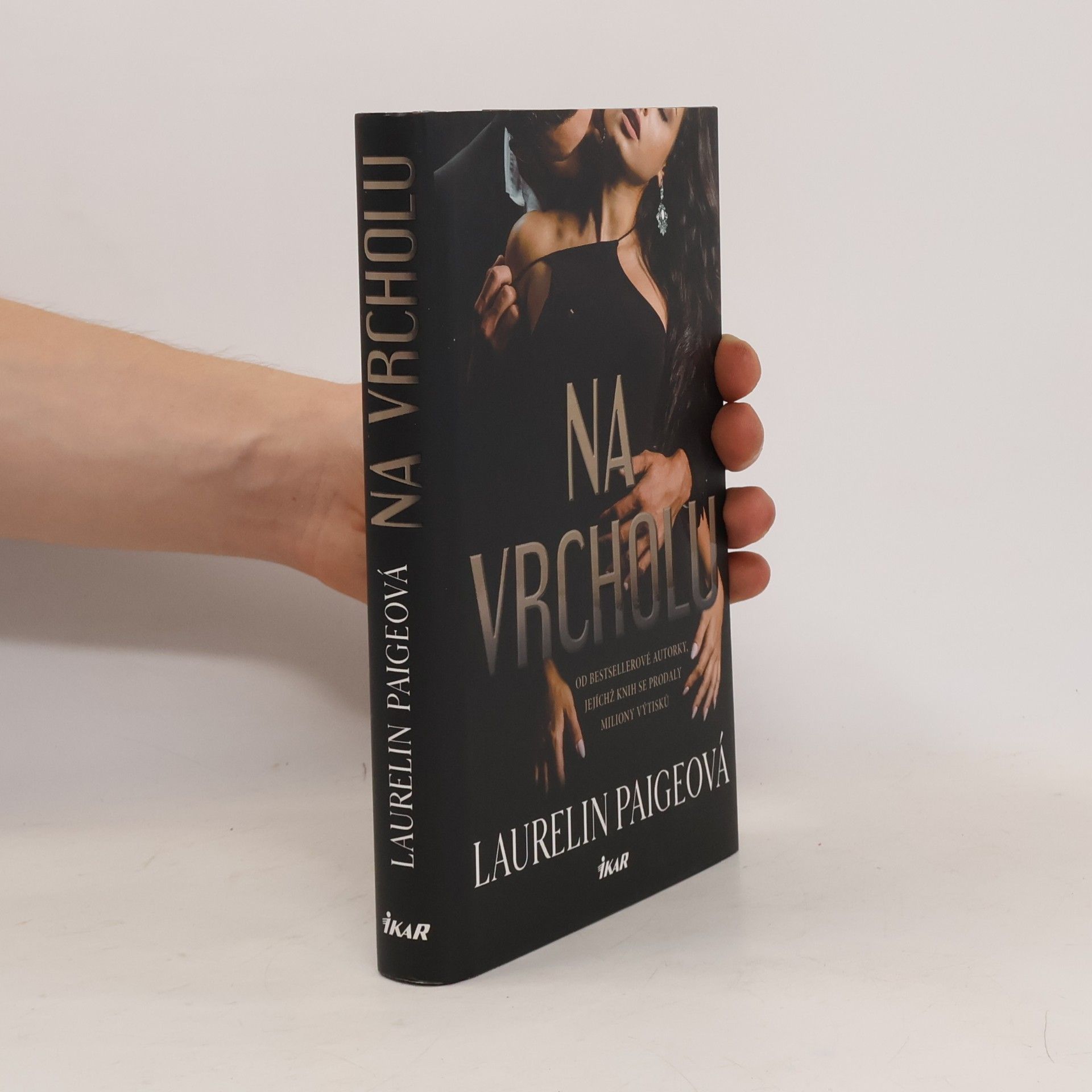Laurelin Paige Na vrcholu